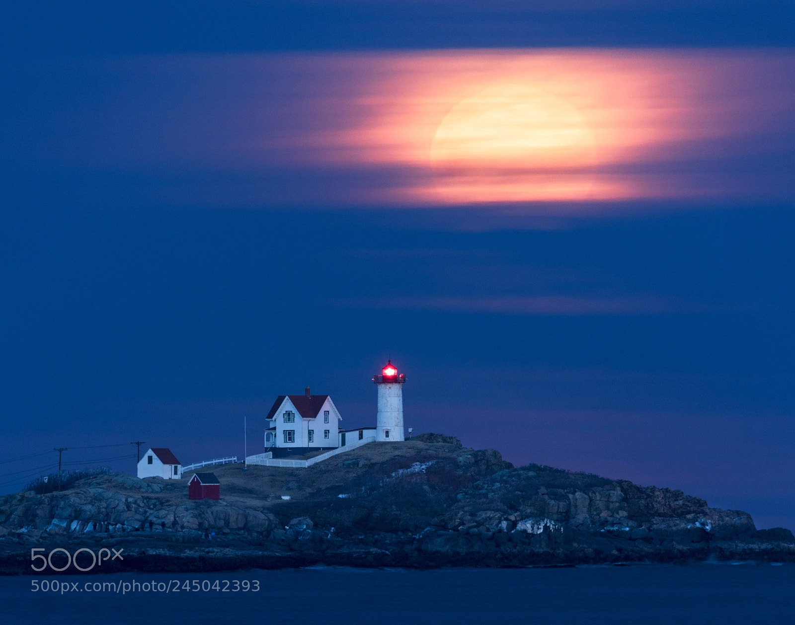 Nikon D810 sample photo. Super moonrise, nubble light. photography