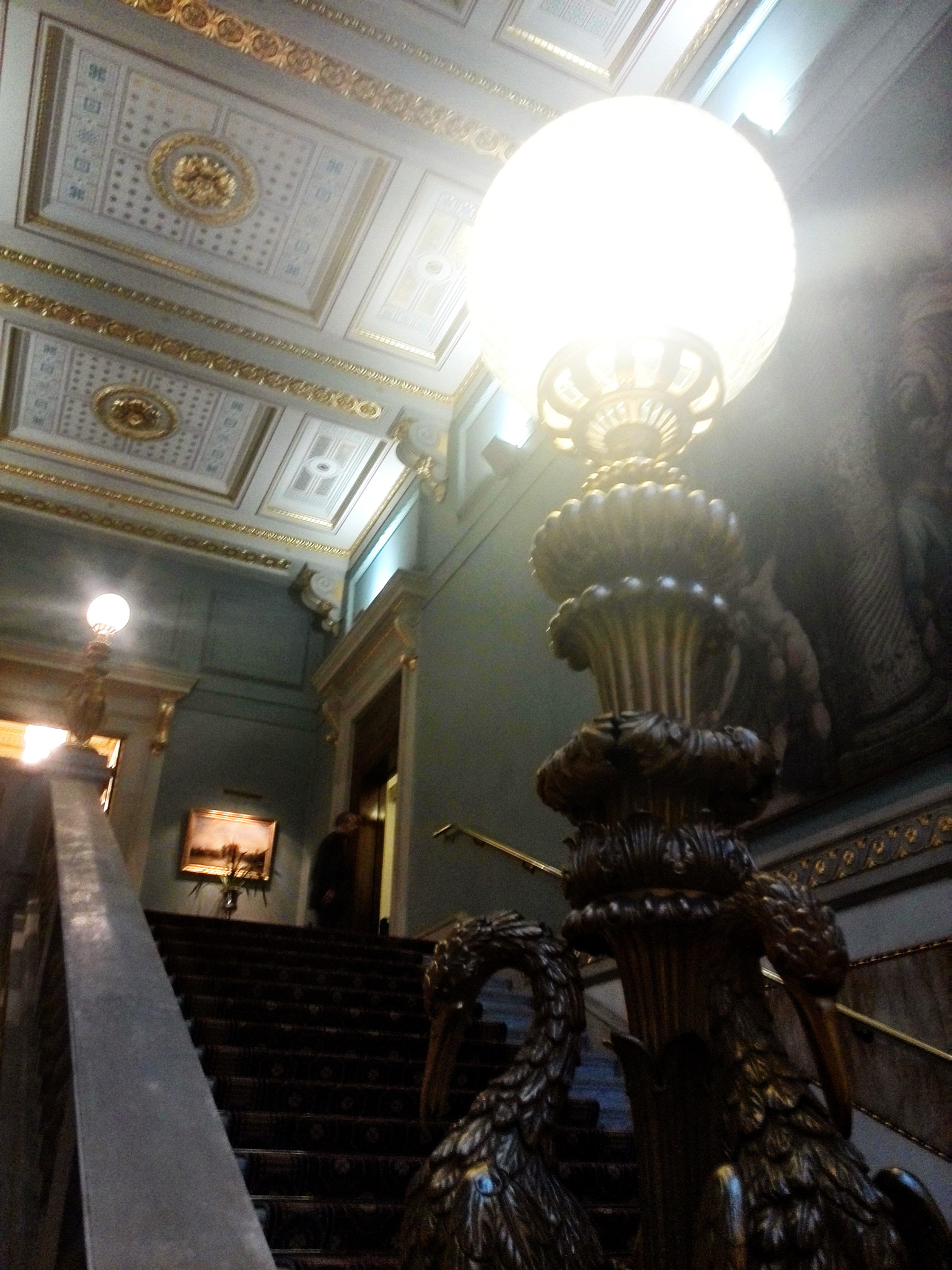 HUAWEI P6-U06 sample photo. The oxford&cambridge club, london photography