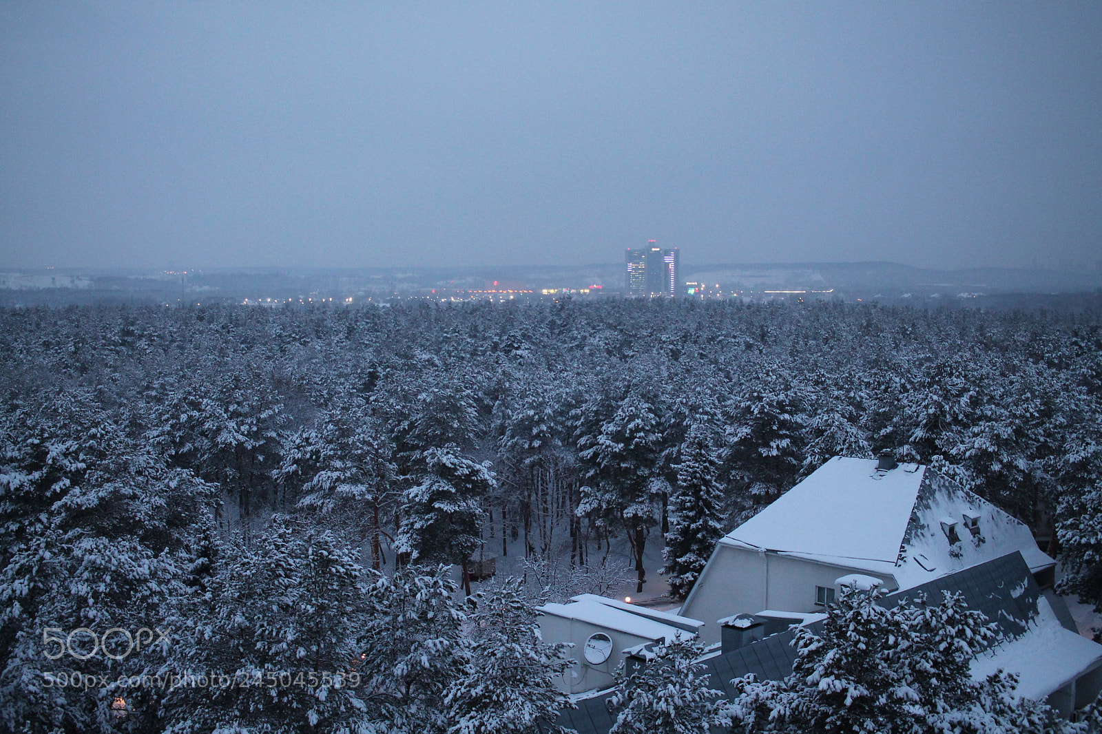 Canon EOS 1100D (EOS Rebel T3 / EOS Kiss X50) sample photo. A place of snow photography