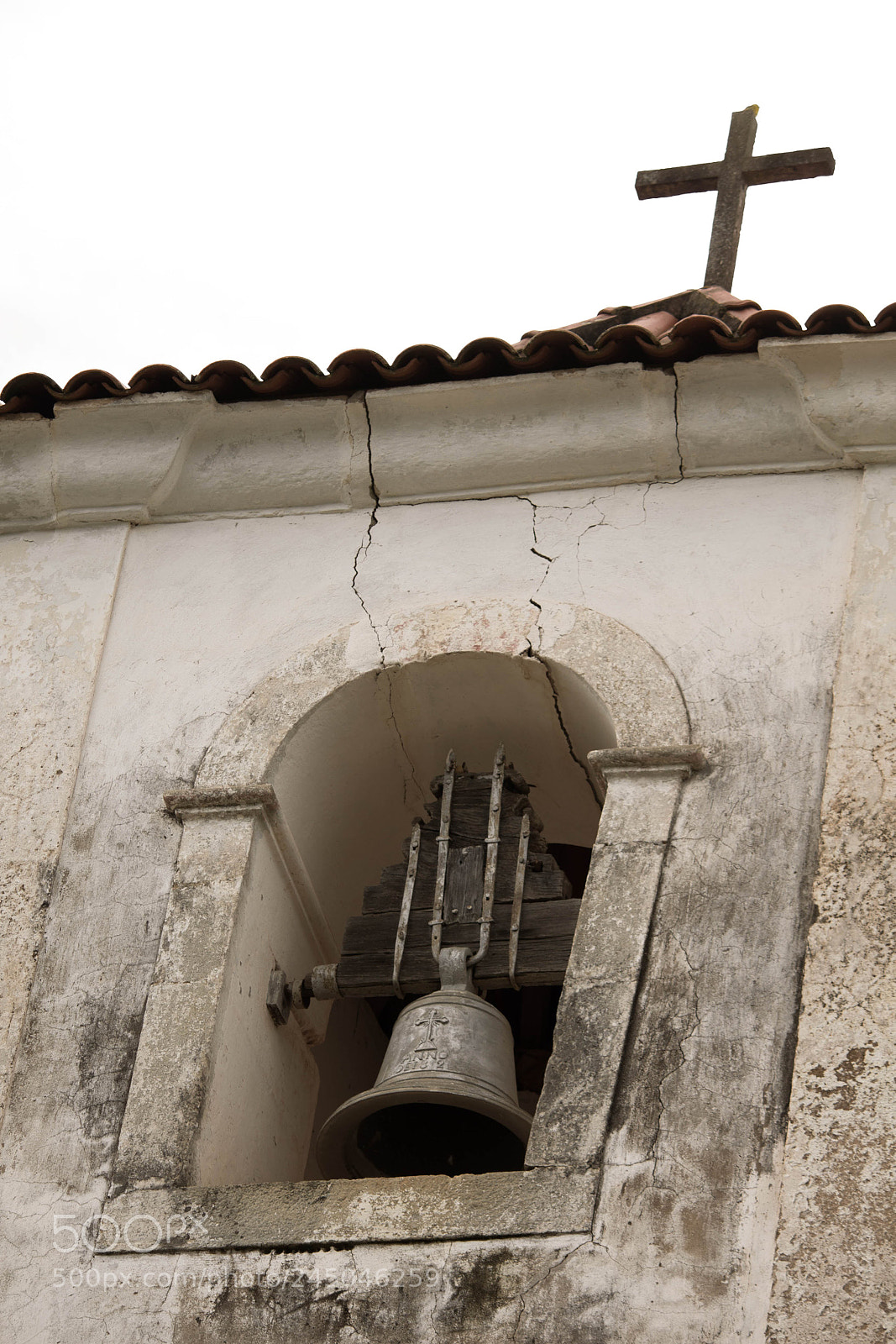 Canon EOS 700D (EOS Rebel T5i / EOS Kiss X7i) sample photo. The old bell photography