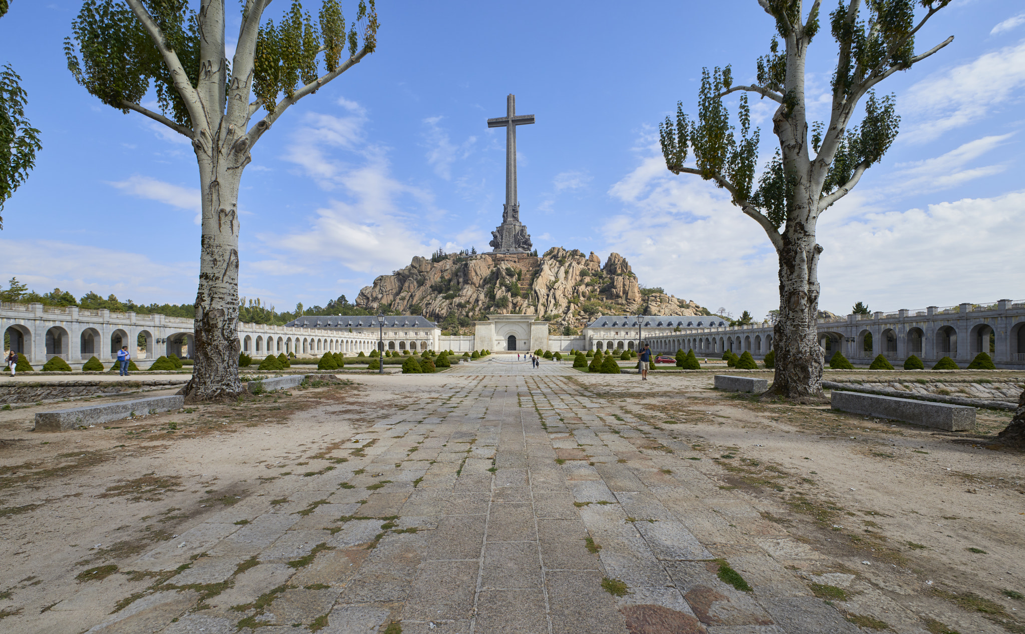 Abadía de la Santa Cruz del Valle de los Caídos