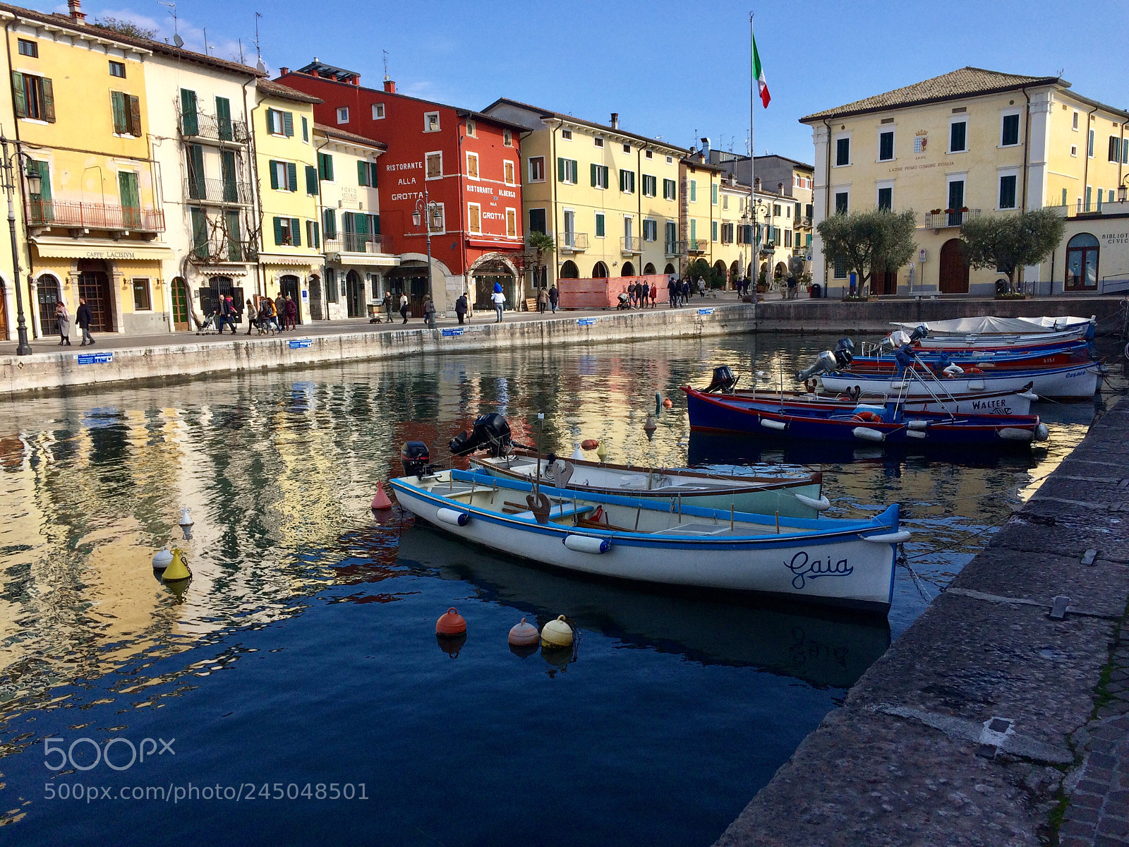 Apple iPhone 5s sample photo. Lazise sul garda, italy photography