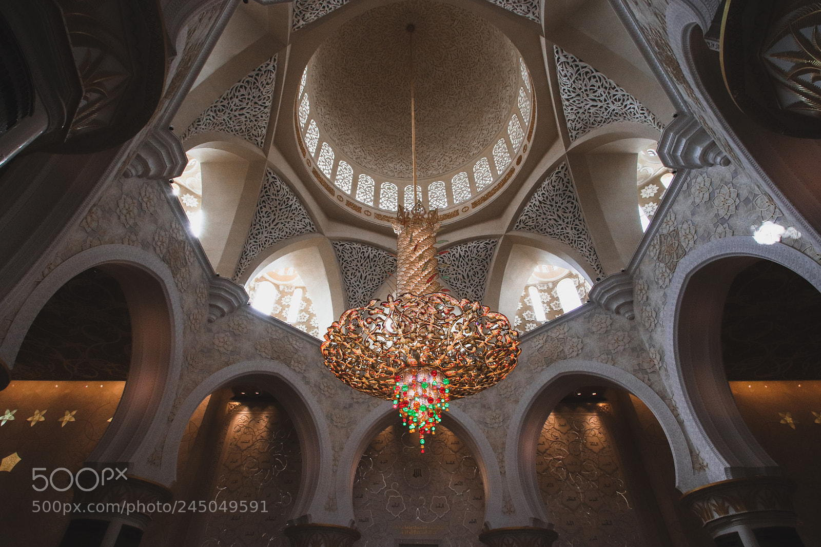 Canon EOS 77D (EOS 9000D / EOS 770D) sample photo. Chandelier, grand mosque photography