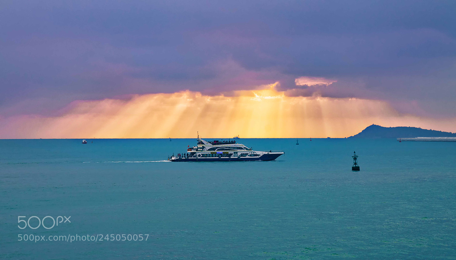 Sony a7R II sample photo. Ship and light. photography