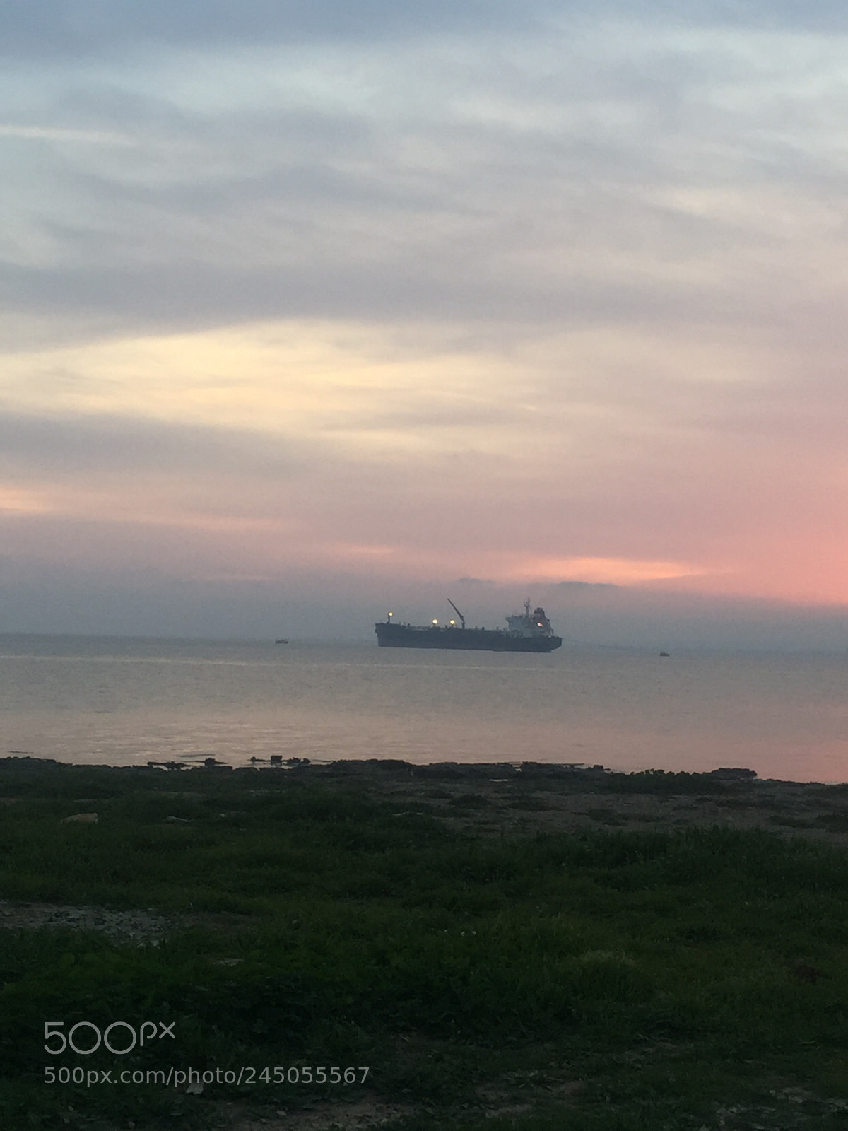 Apple iPhone 6 sample photo. The ship. photography