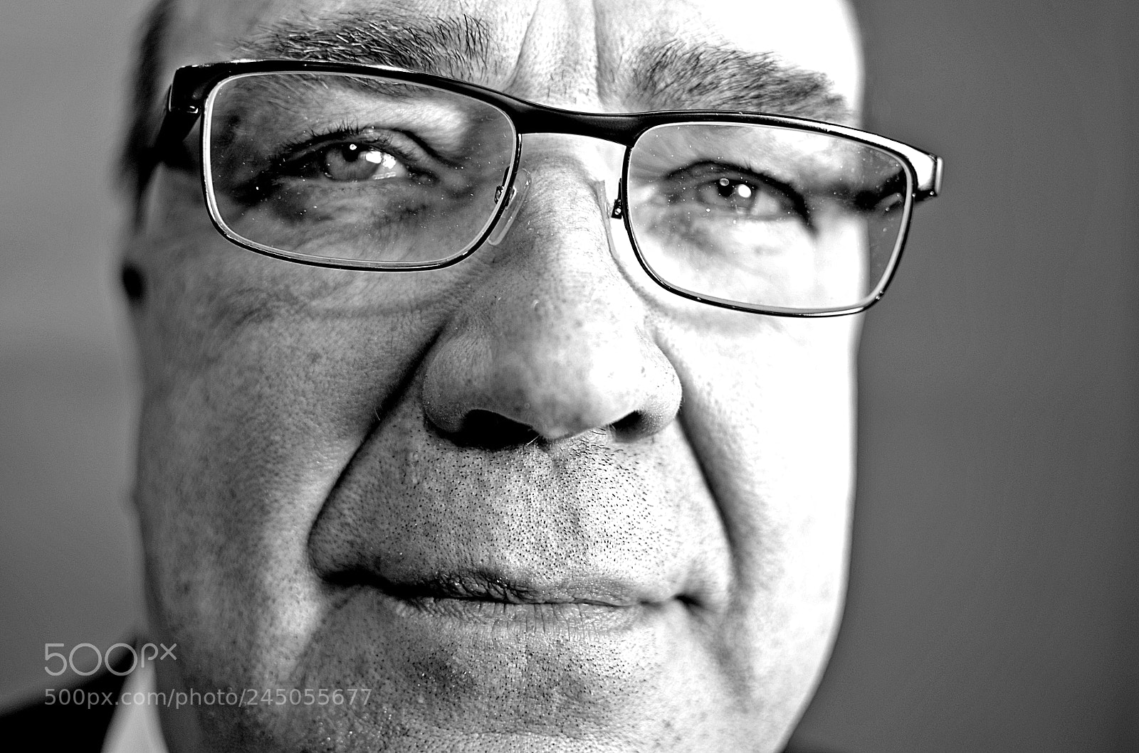 Nikon D5100 + Nikon AF-S DX Nikkor 35mm F1.8G sample photo. Model michael photography