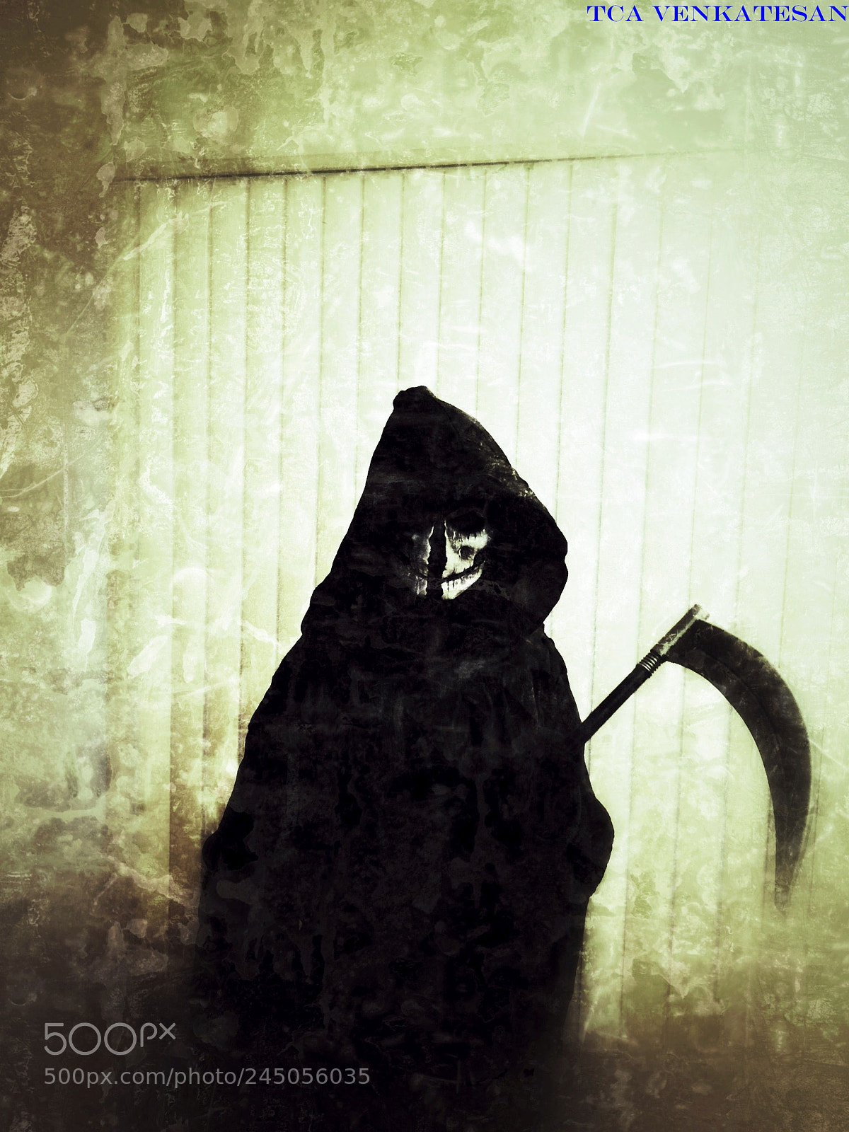 Apple iPhone 6 sample photo. 2017 halloween at home photography