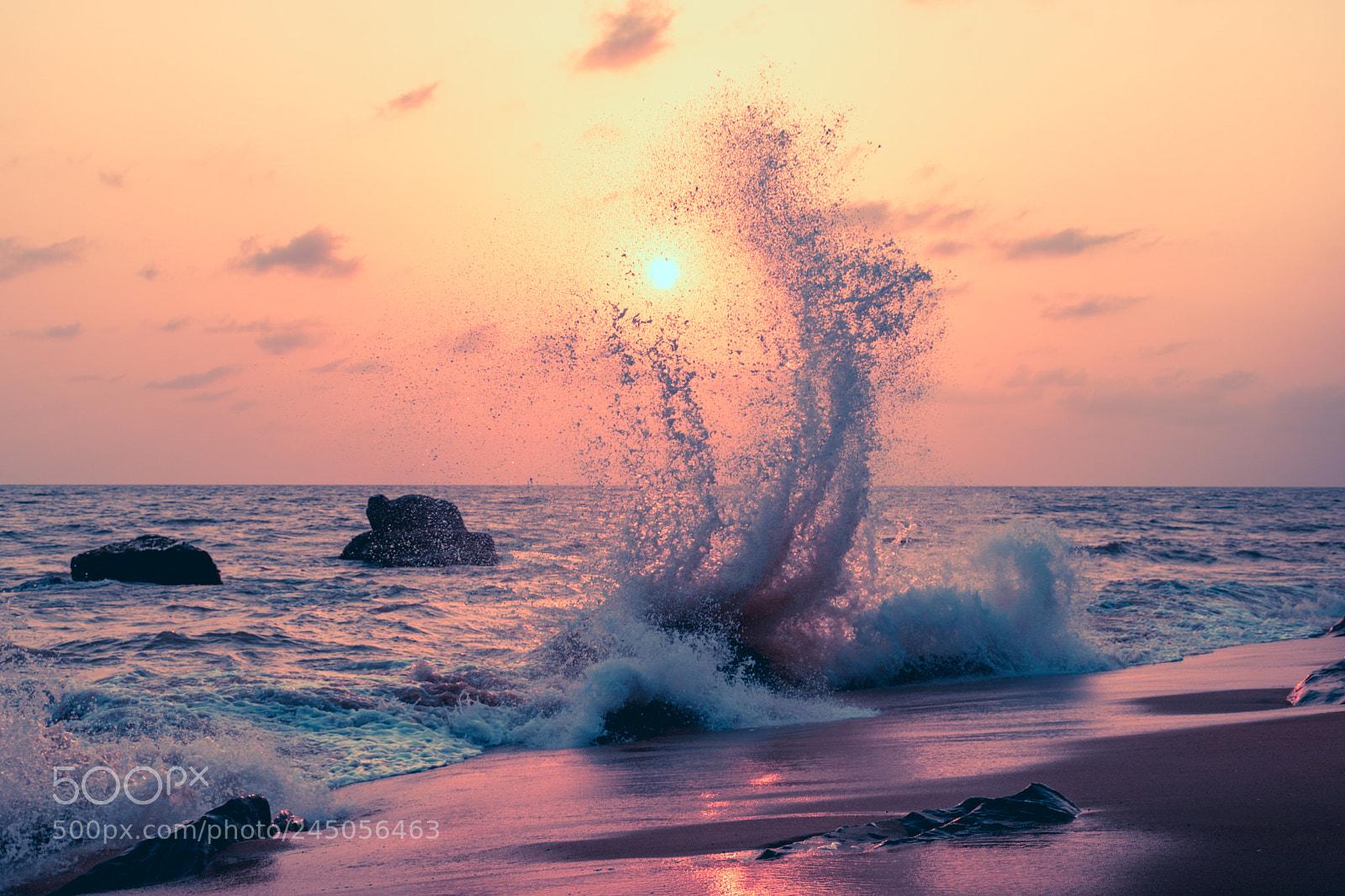 Nikon D5500 sample photo. Crashing on the rocks photography