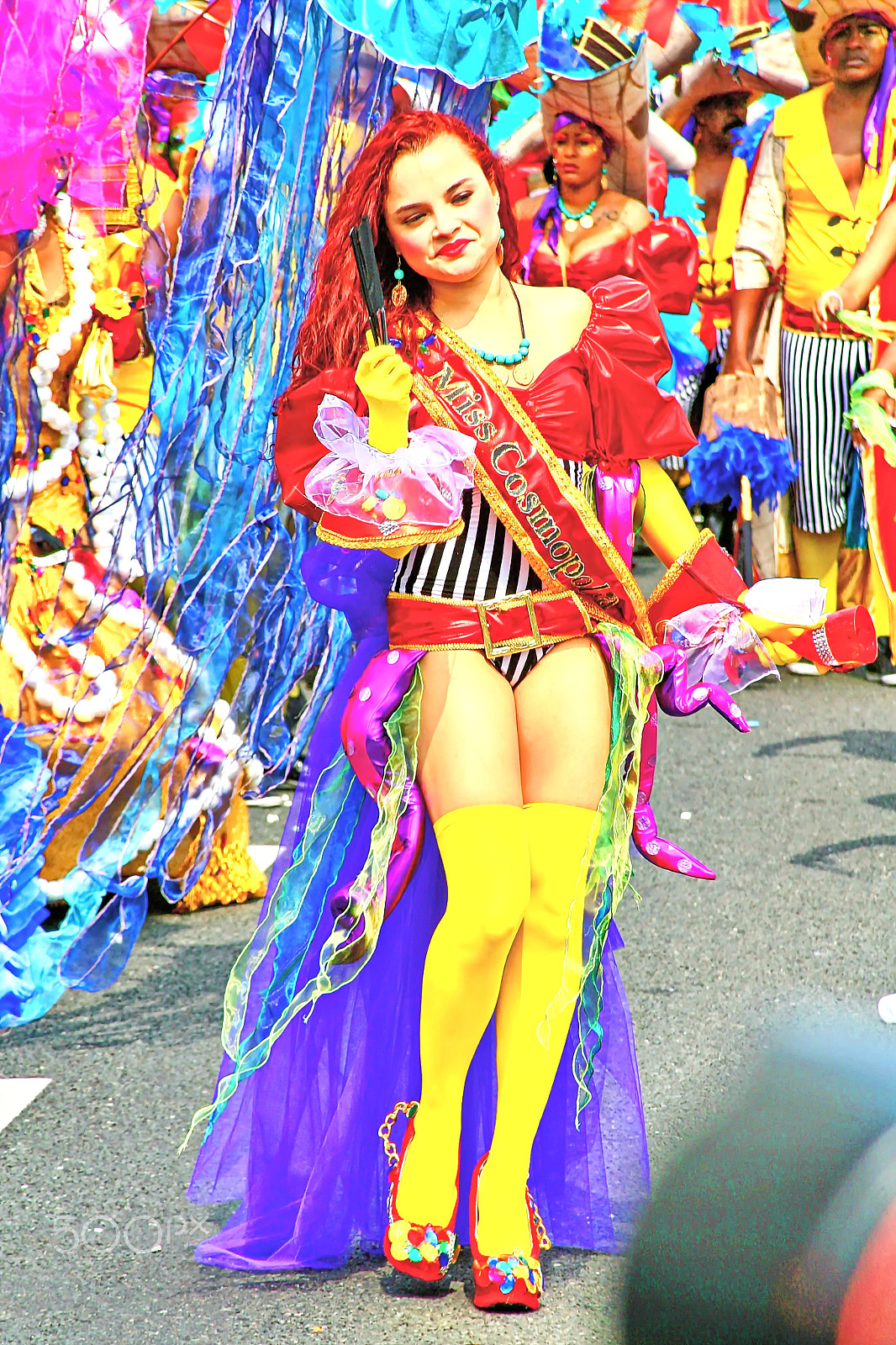 Canon EF 28-135mm F3.5-5.6 IS USM sample photo. Miss cosmopolitan photography