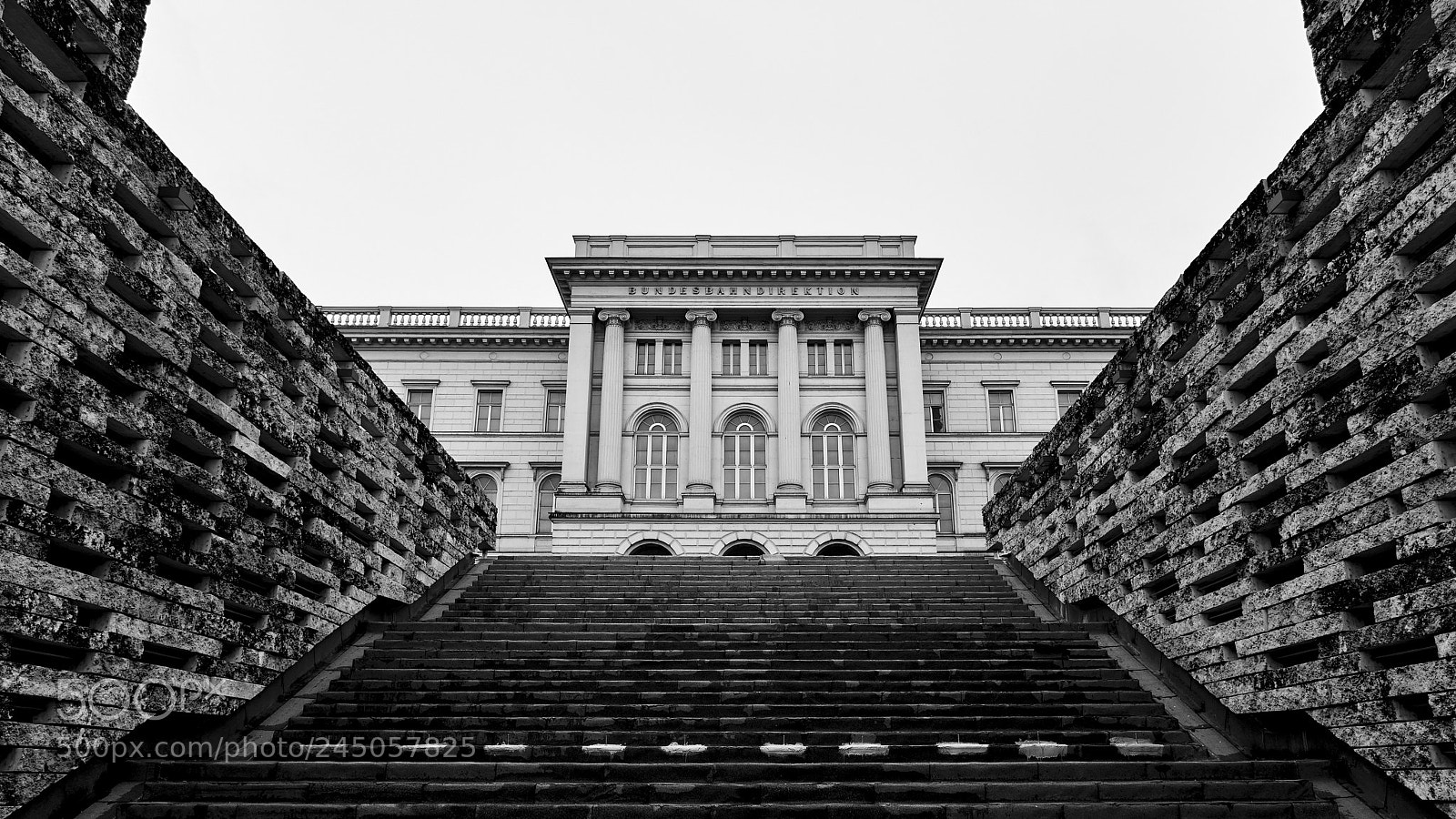 Sony a7R II sample photo. Stairway to the head photography
