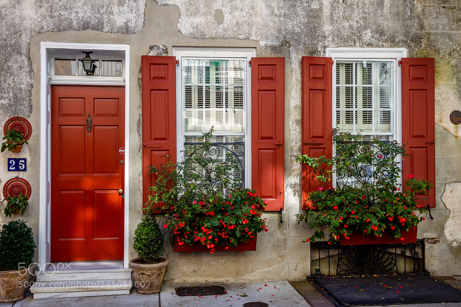 Canon EOS 7D sample photo. A red front door photography