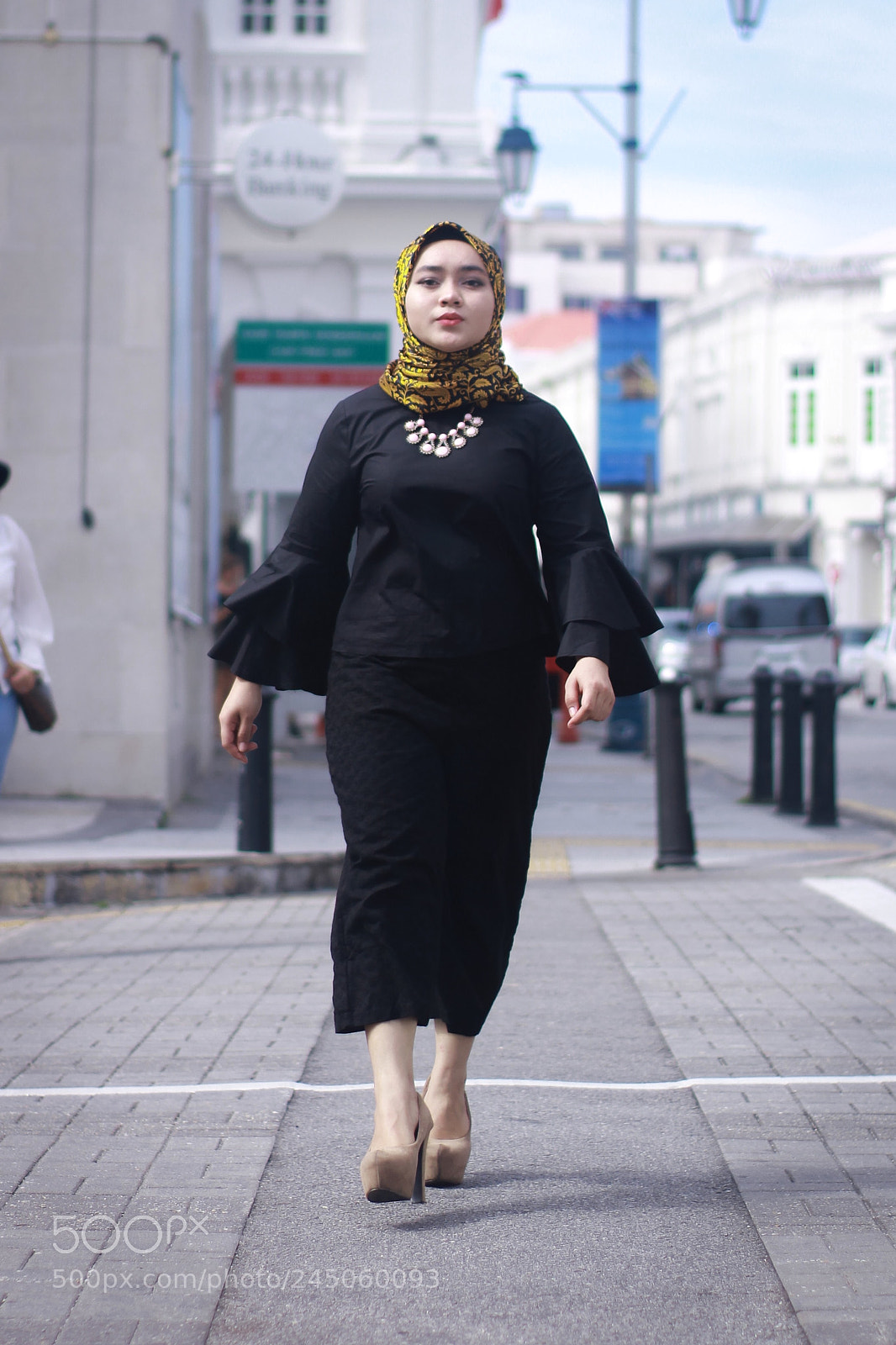 Canon EOS 1200D (EOS Rebel T5 / EOS Kiss X70 / EOS Hi) sample photo. Elegant photography