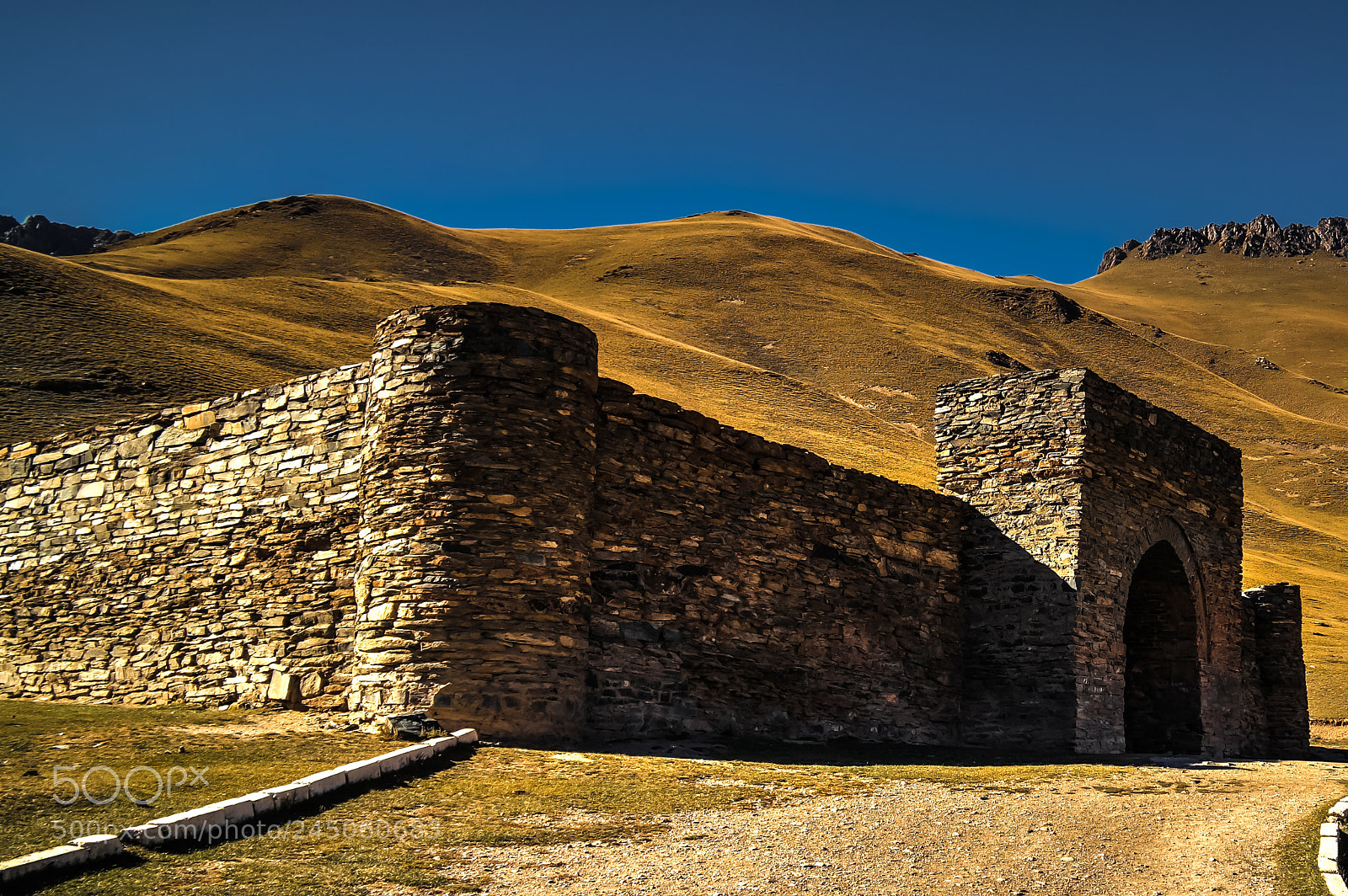 Samsung NX30 sample photo. Tash rabat caravanserai in photography