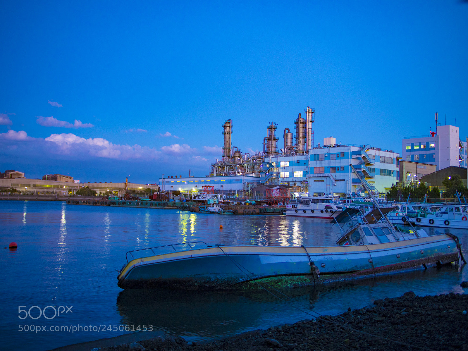 Panasonic Lumix DMC-GH4 sample photo. Shipwreck photography