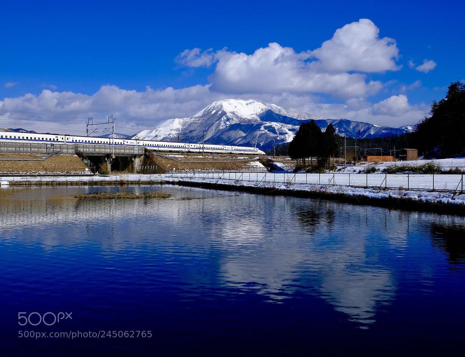 Fujifilm X-E3 sample photo. 東海道新幹線（伊吹山付近） tokaido shinkansen (near ibuki-yama) photography