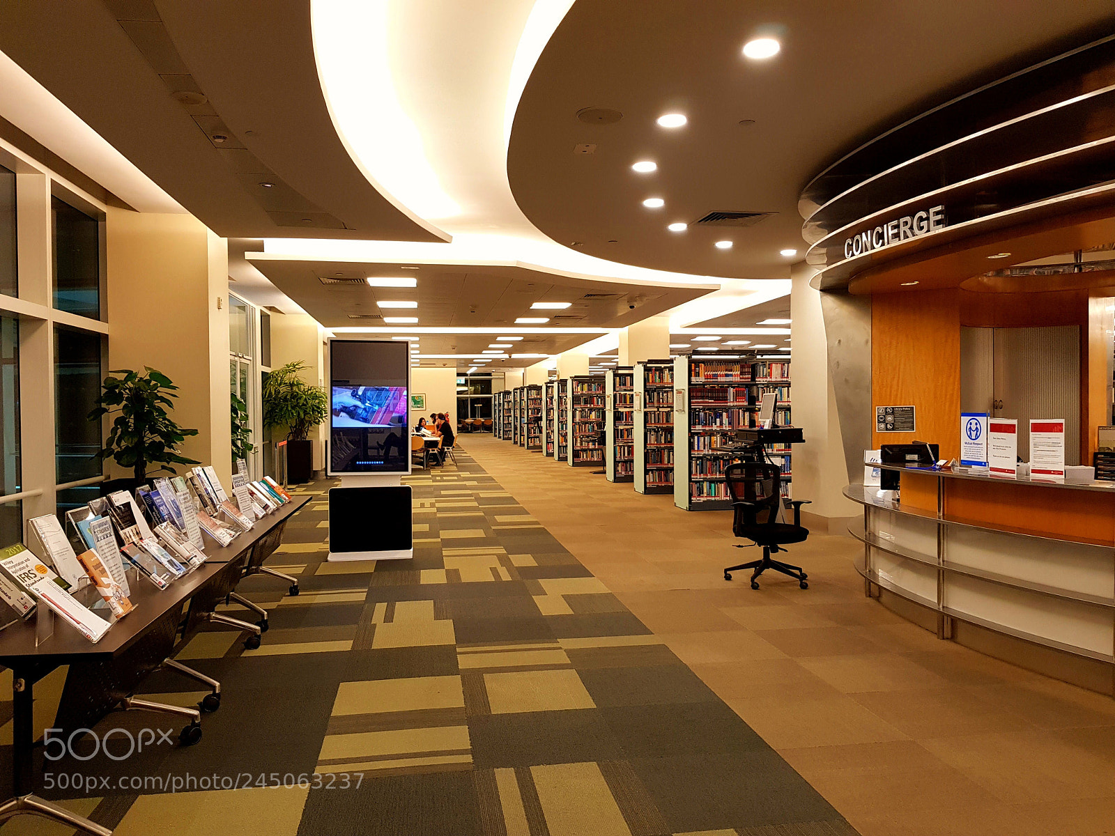 Samsung Galaxy S8+ sample photo. National library singapore photography