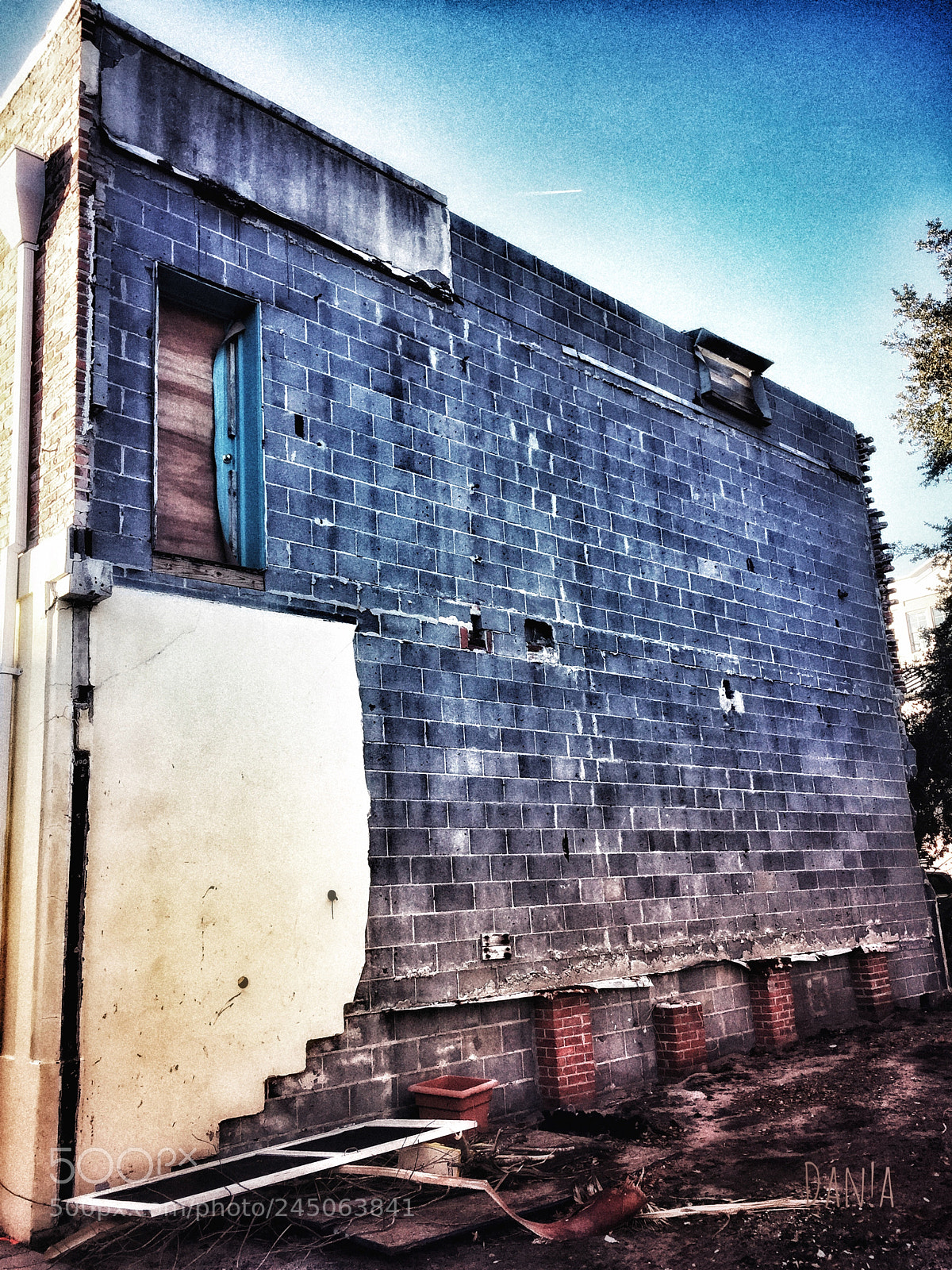 Apple iPhone 6 sample photo. Door without stairs photography