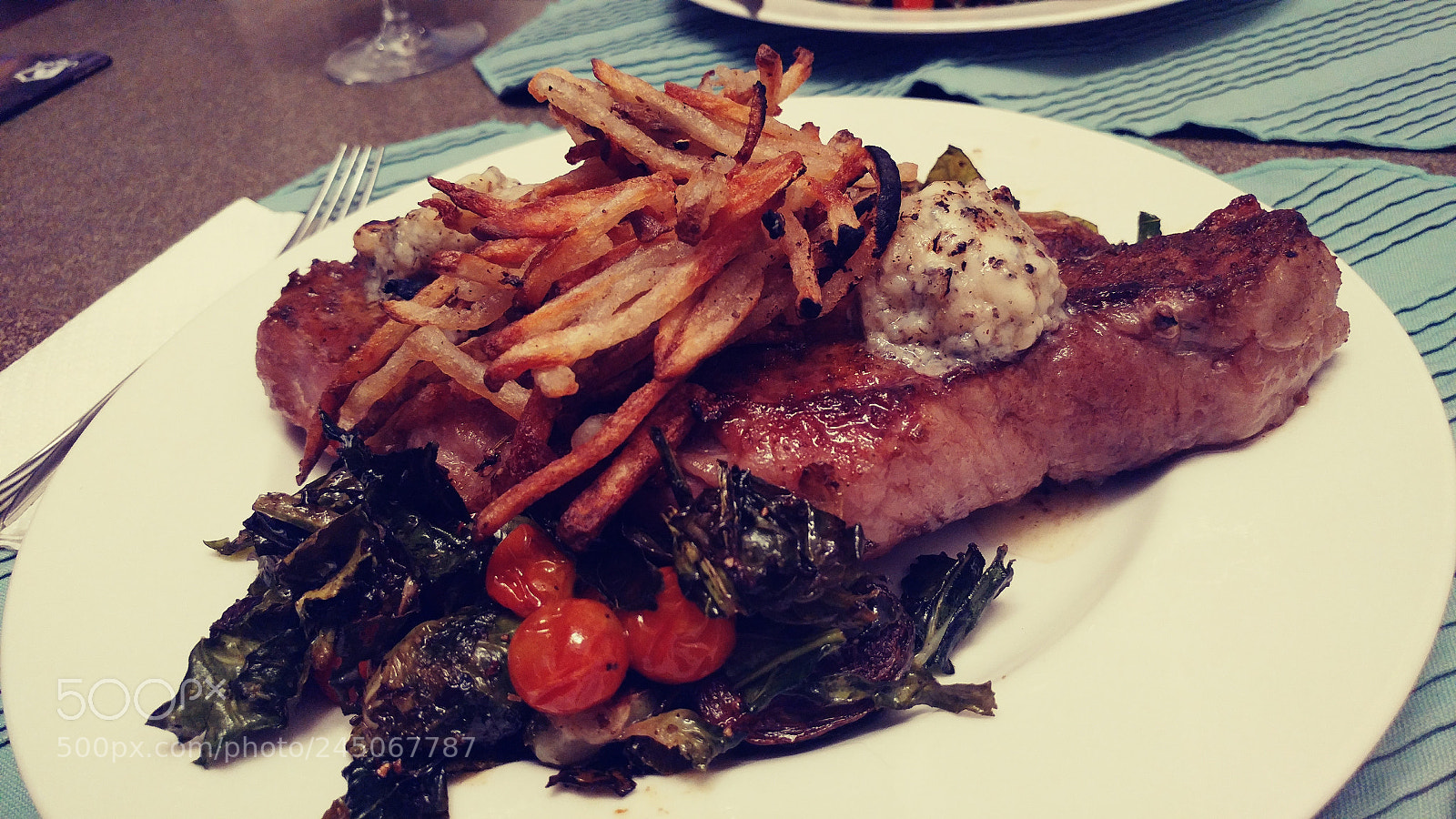 LG G5 sample photo. Steak and veggies photography