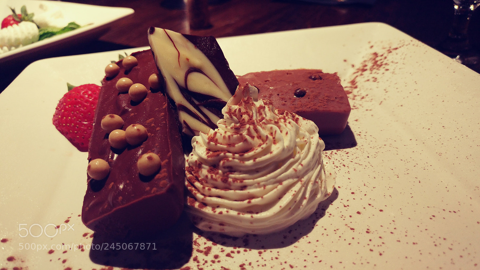 LG G5 sample photo. Chocolate dessert photography