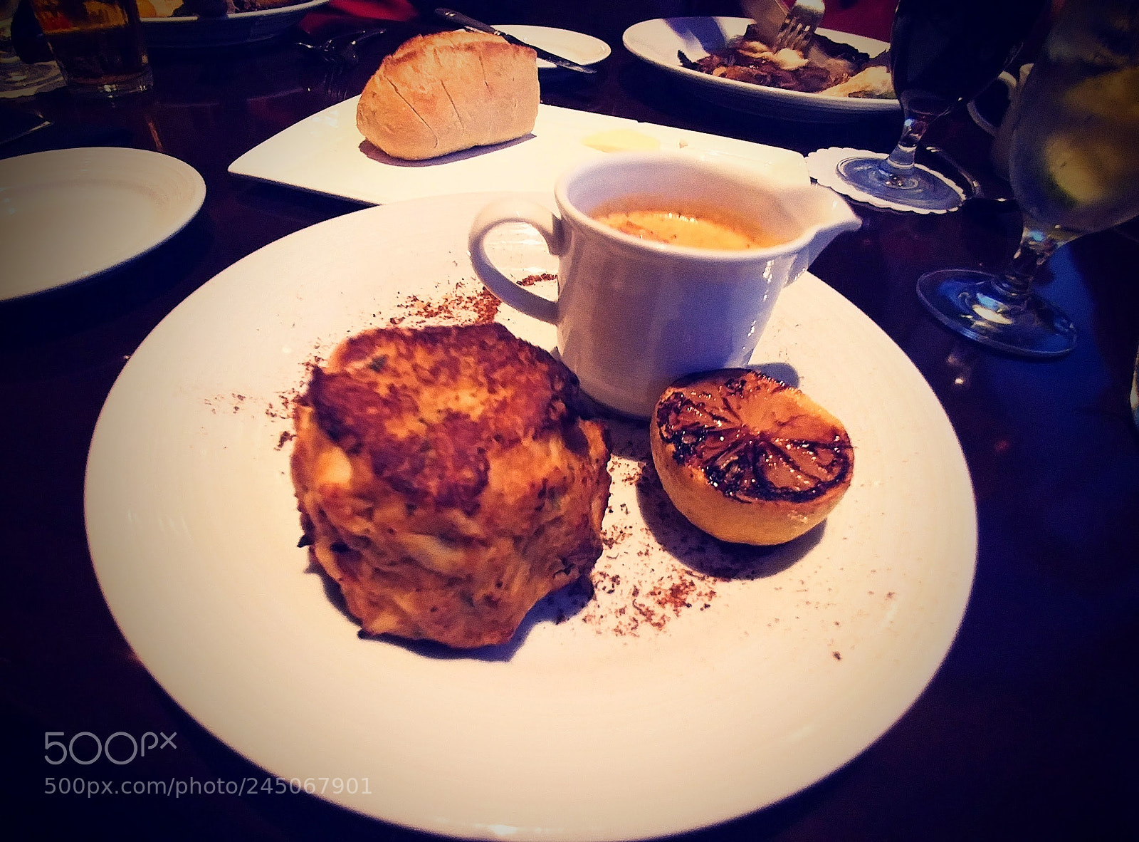LG G5 sample photo. Crab cakes for dinner photography