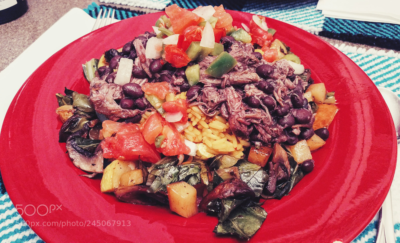 LG G5 sample photo. Dinner is served photography