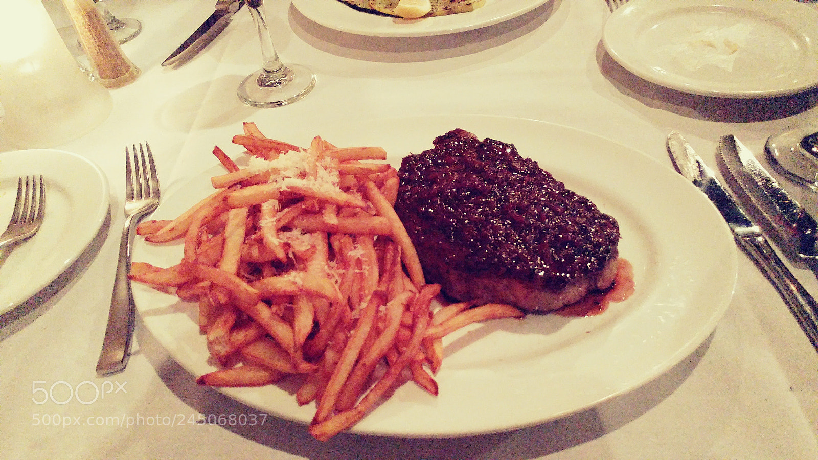 LG G5 sample photo. Steak and frites photography