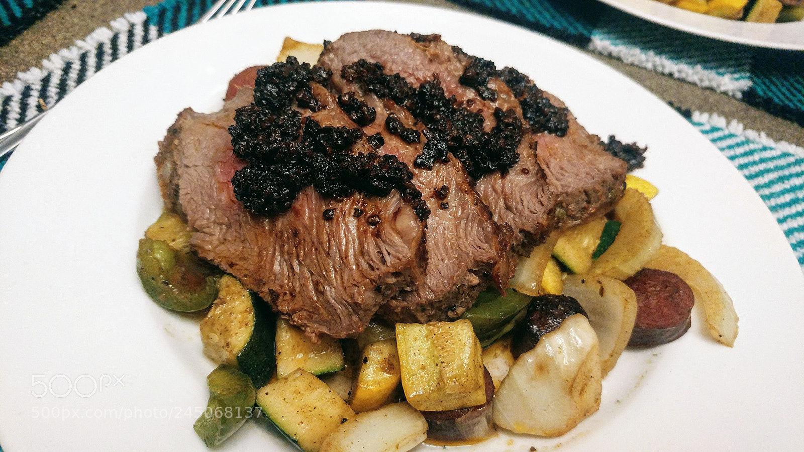 LG G5 sample photo. Smoked meat and veggies photography