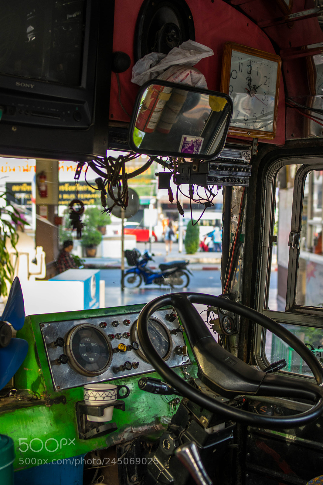 Pentax K-3 sample photo. Kanchanaburi - erawan bus photography