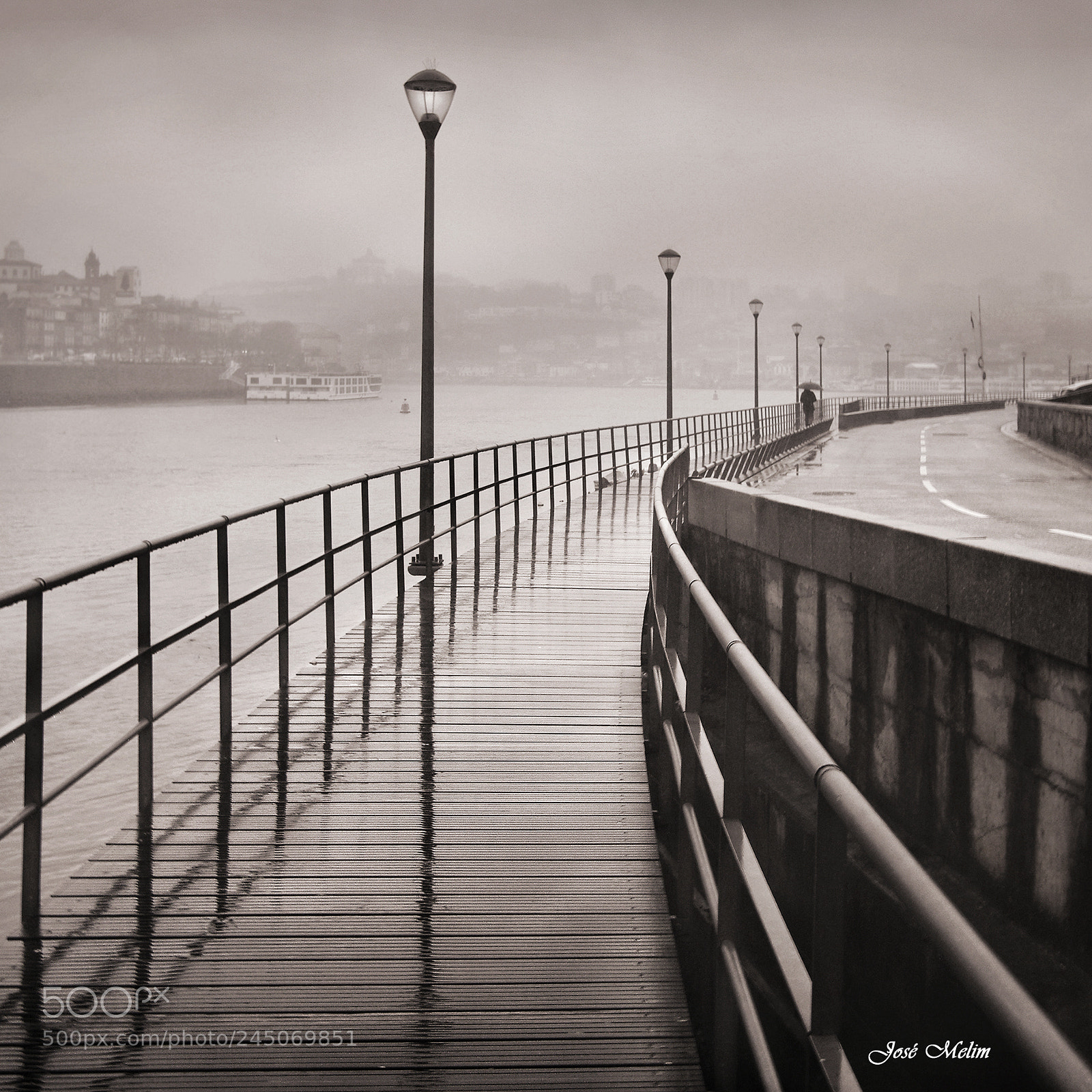 Pentax K20D sample photo. A rainy morning by photography
