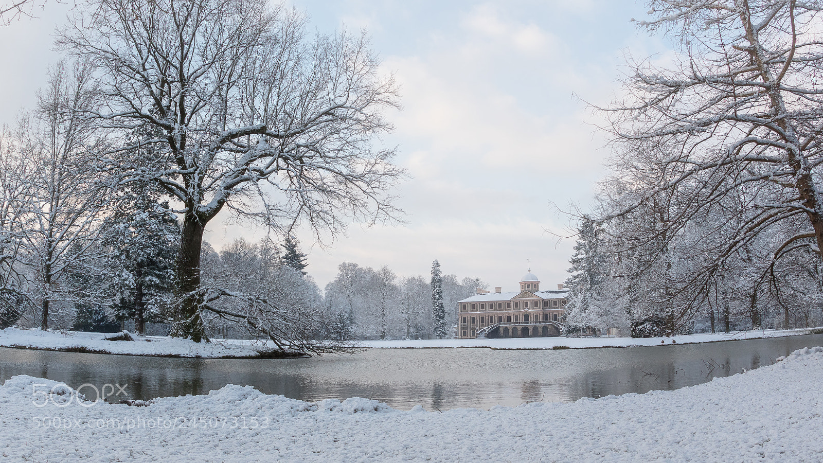 Canon EOS M3 sample photo. Winter castle photography