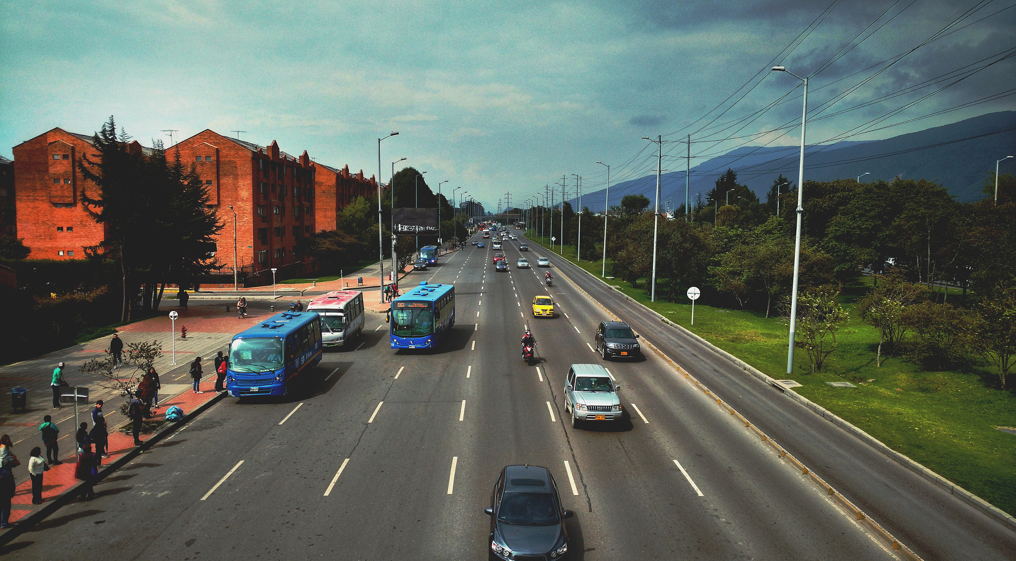 Motorola XT1563 sample photo. Puntos de fuga photography