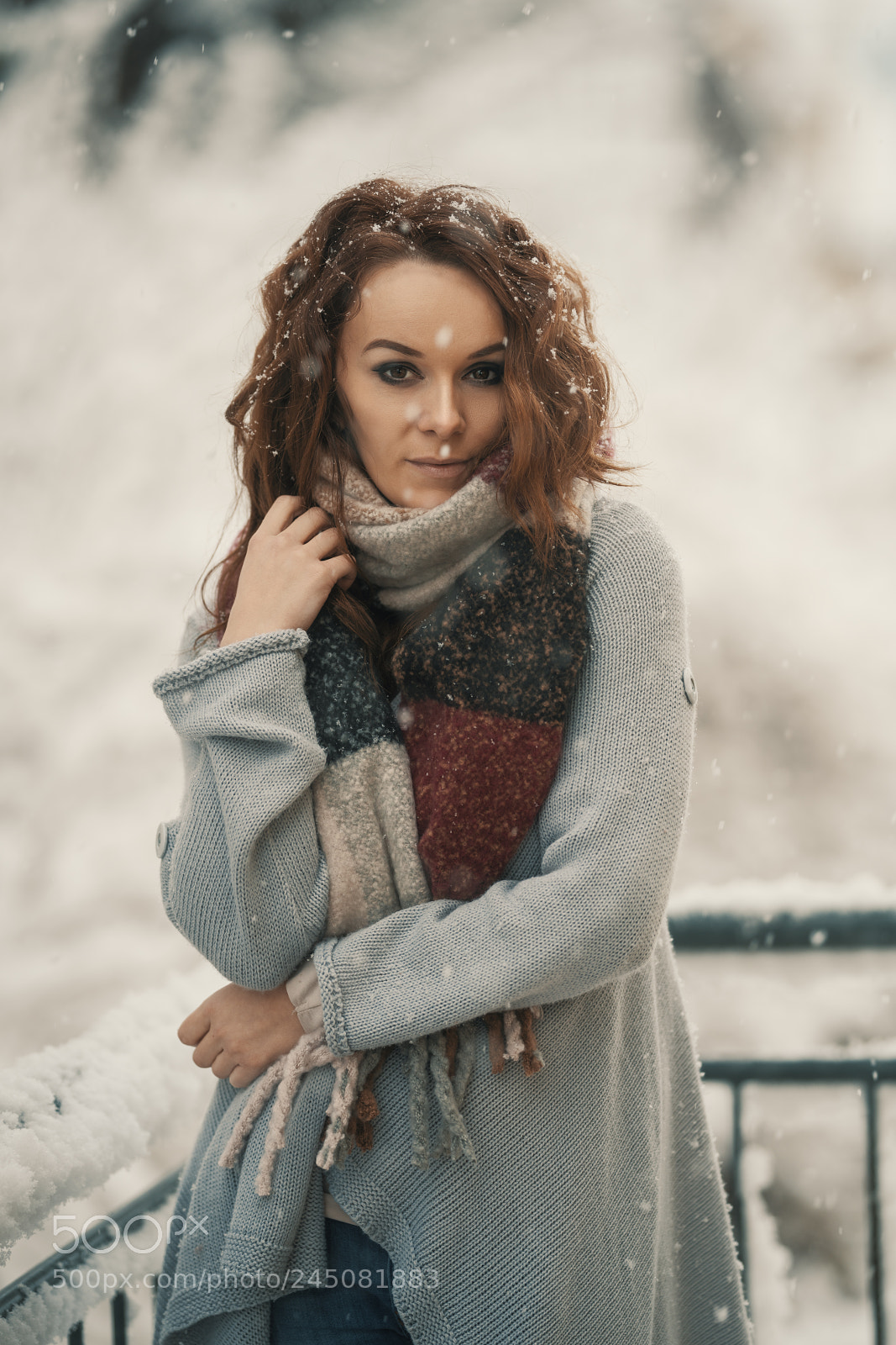 Sony a7R II sample photo. Potrait in snow... photography
