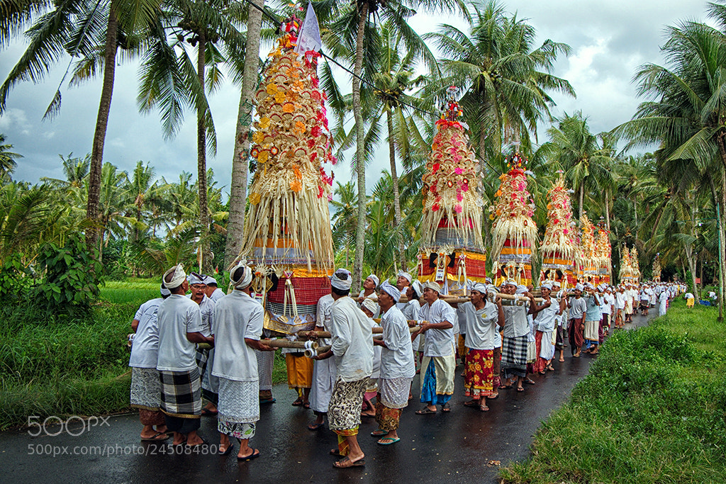 Fujifilm X-T1 sample photo. Culture of bali people photography