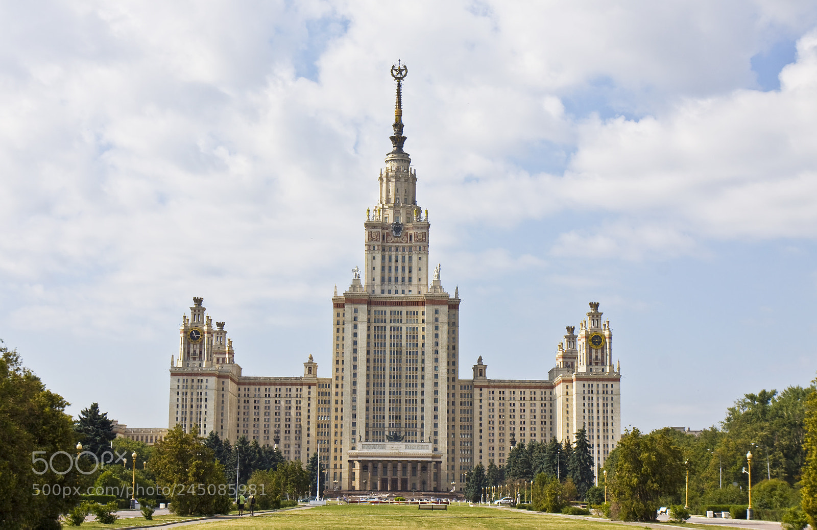 Canon EOS 450D (EOS Rebel XSi / EOS Kiss X2) sample photo. Moscow state university photography