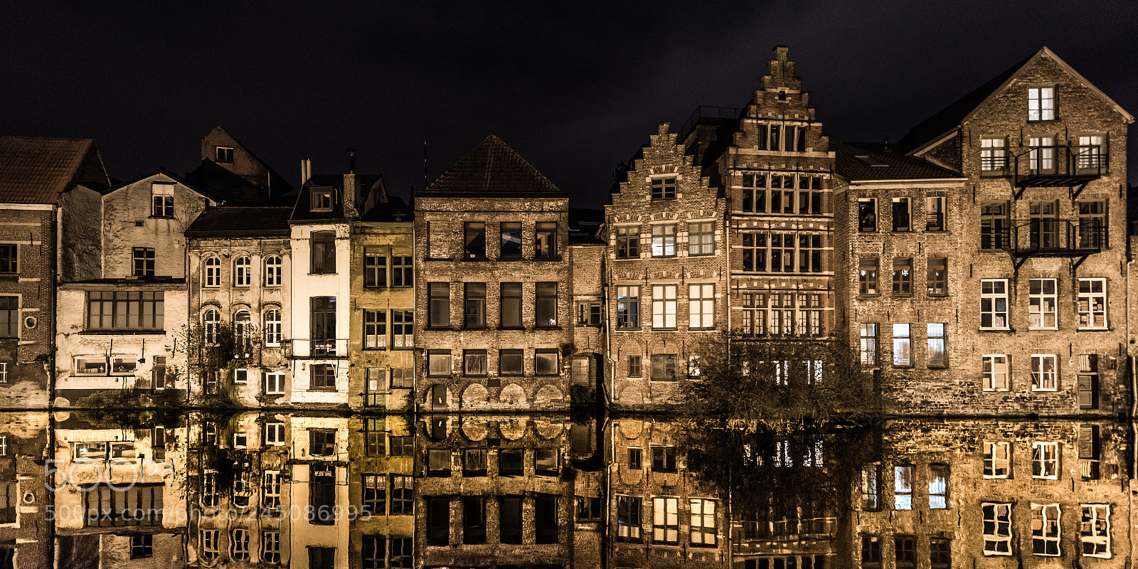Nikon D810 sample photo. Gent at nightfall photography