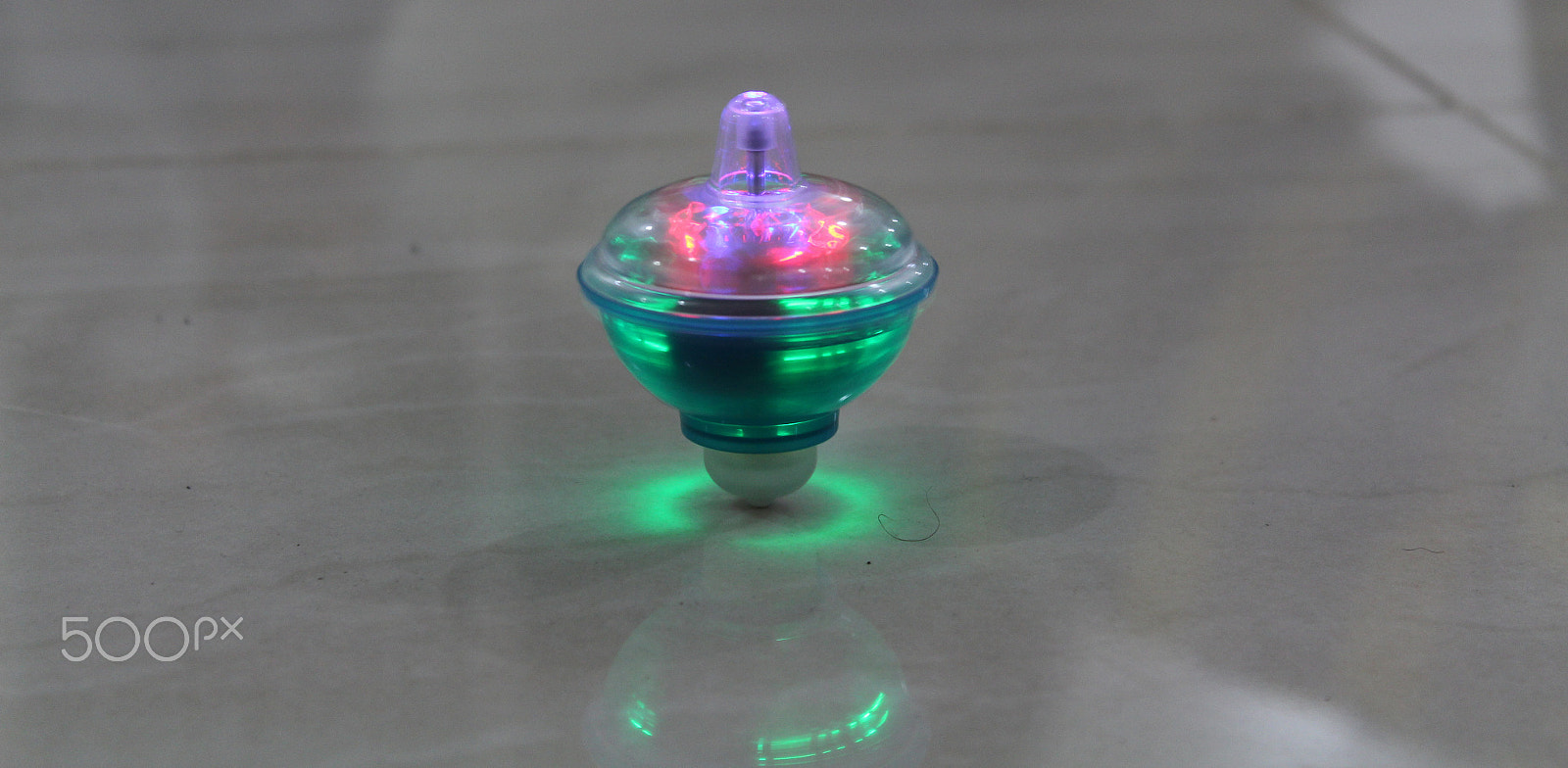 Canon EOS 650D (EOS Rebel T4i / EOS Kiss X6i) sample photo. Colored spinning top photography