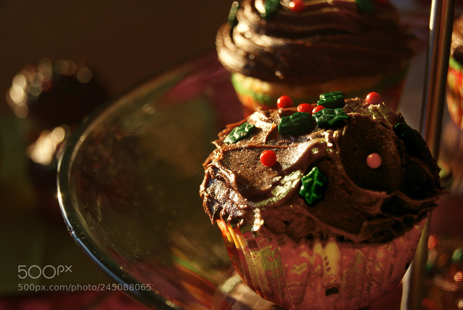 Sony Alpha DSLR-A230 sample photo. Christmas' afternoon cupcakes photography