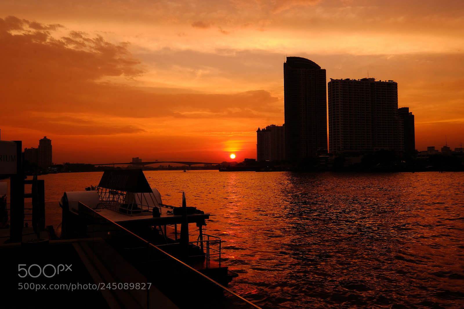 Fujifilm X-Pro2 sample photo. Dusk photography