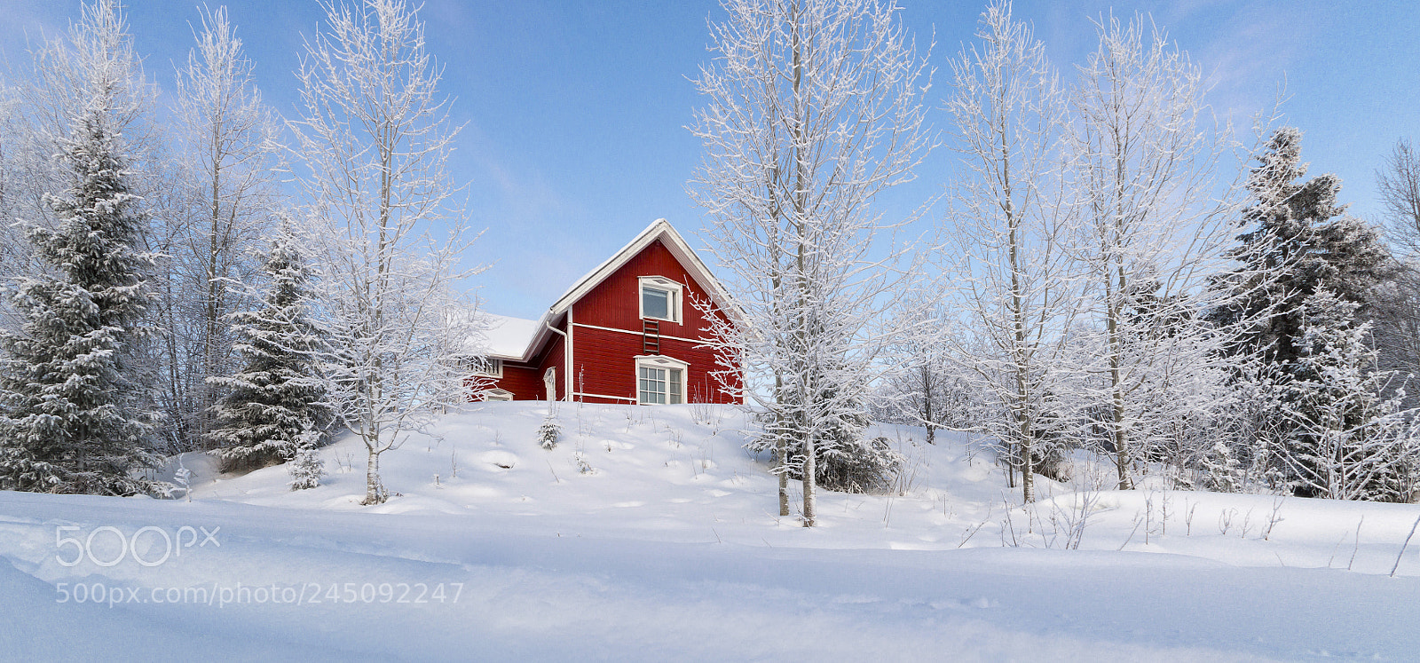 Pentax K-30 sample photo. Red house in the photography