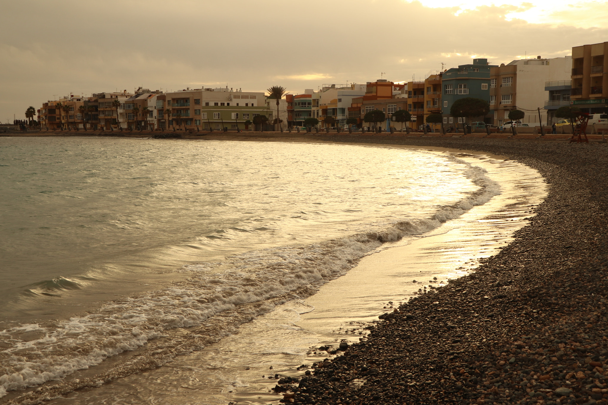 Canon EOS M5 sample photo. Evening in arinaga photography