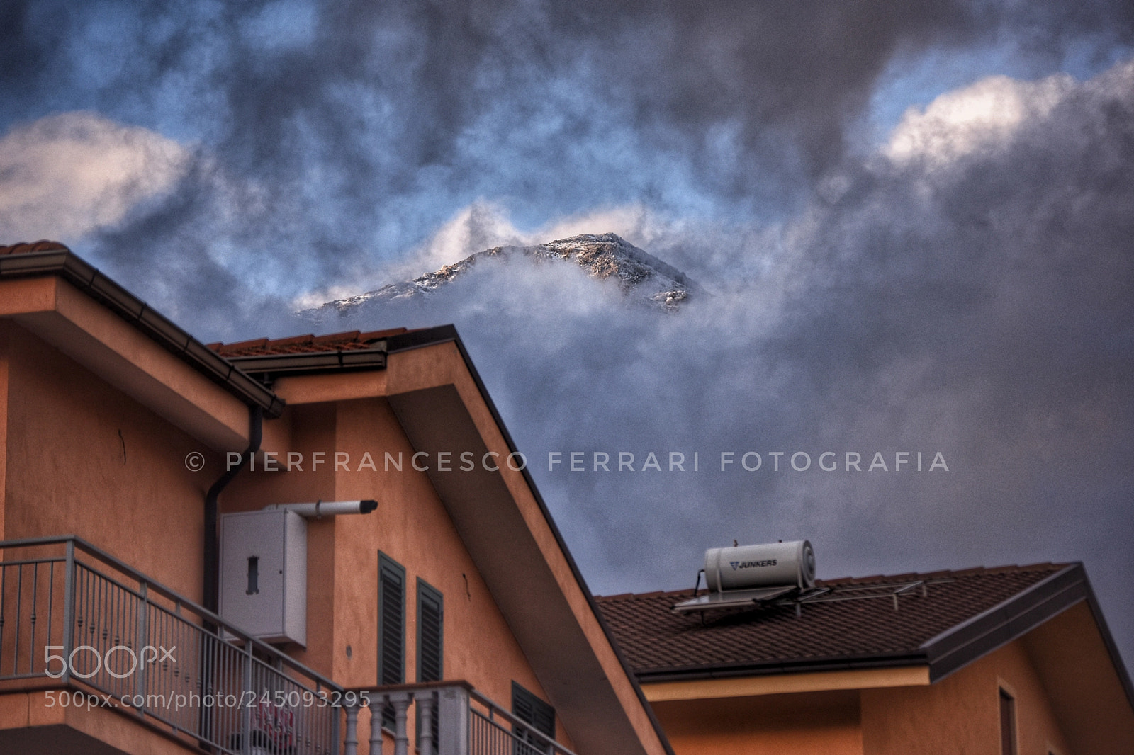 Nikon D7200 sample photo. Tra nuvole spunta la photography