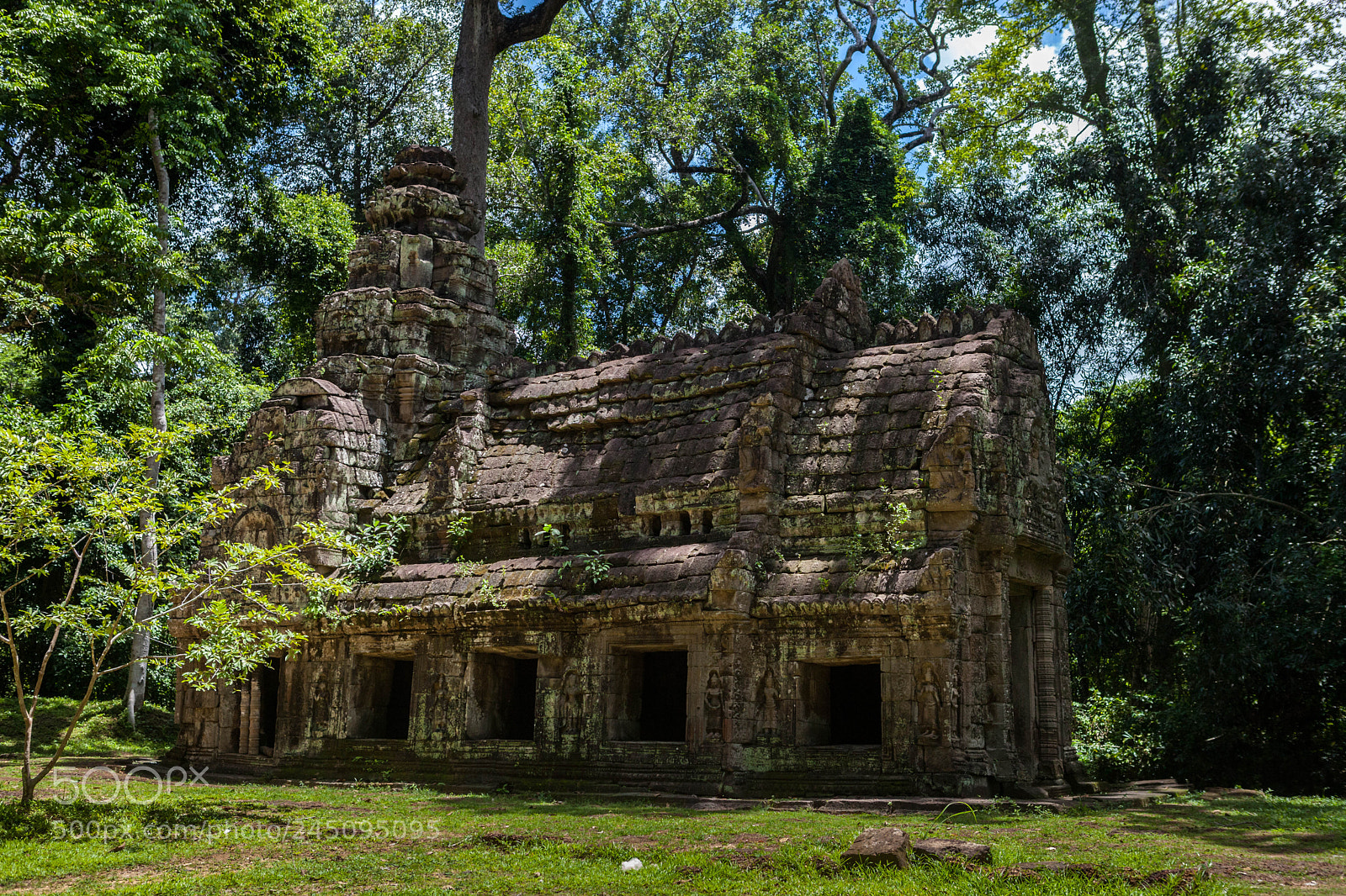 Canon EOS 5D Mark II sample photo. Temple in a glade photography