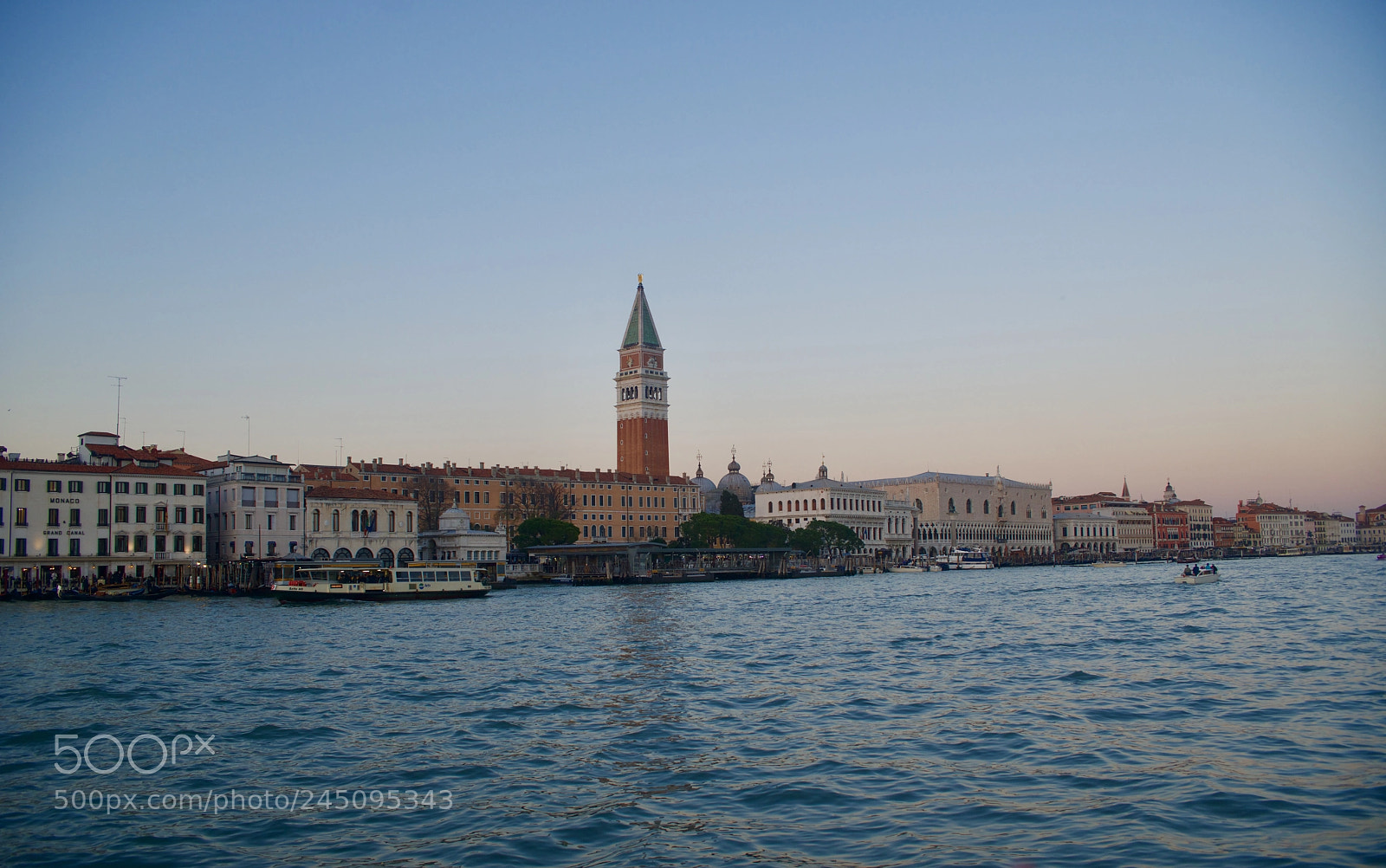 Nikon D800 sample photo. St. marks square from photography