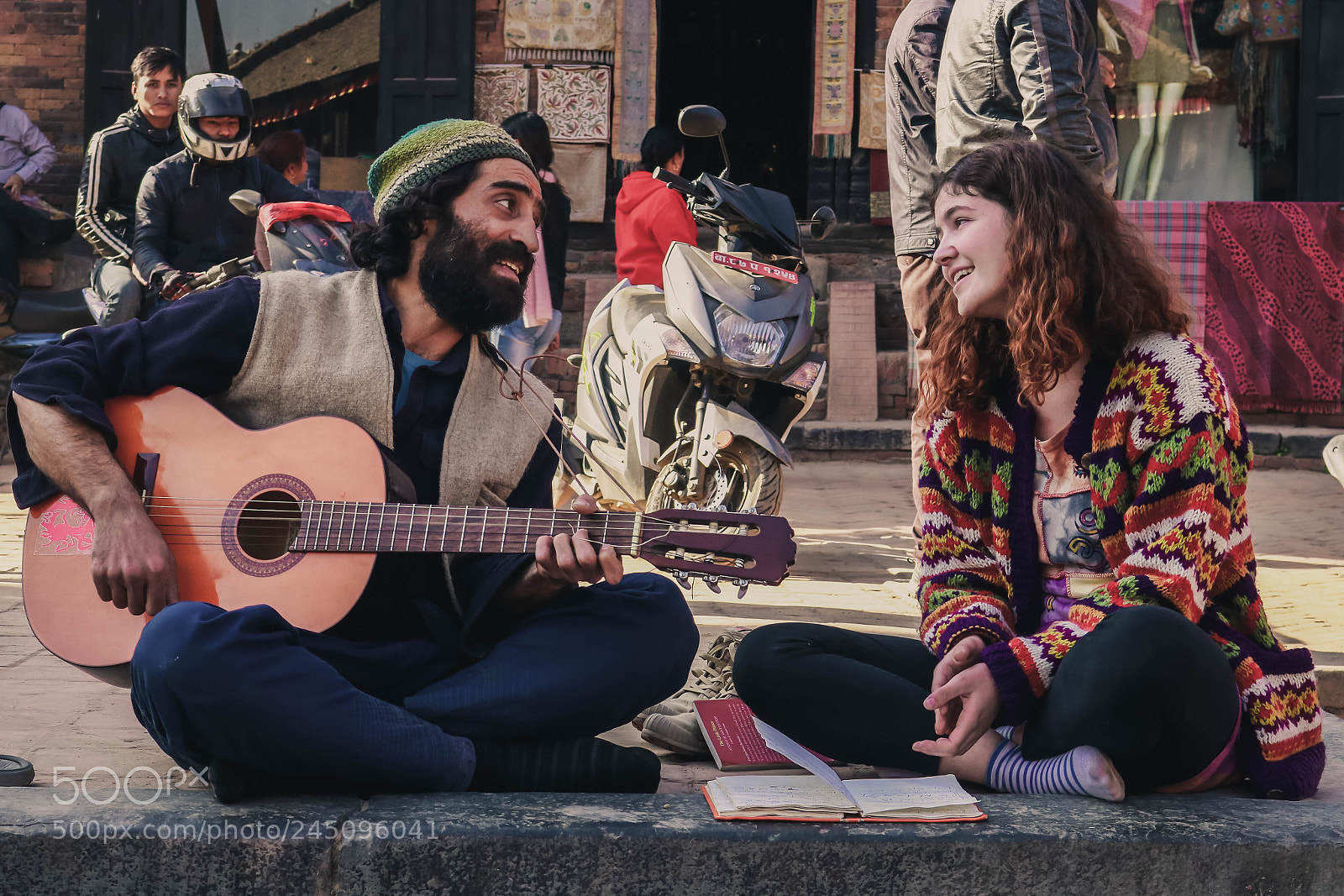 Canon EOS 750D (EOS Rebel T6i / EOS Kiss X8i) sample photo. Love and music photography