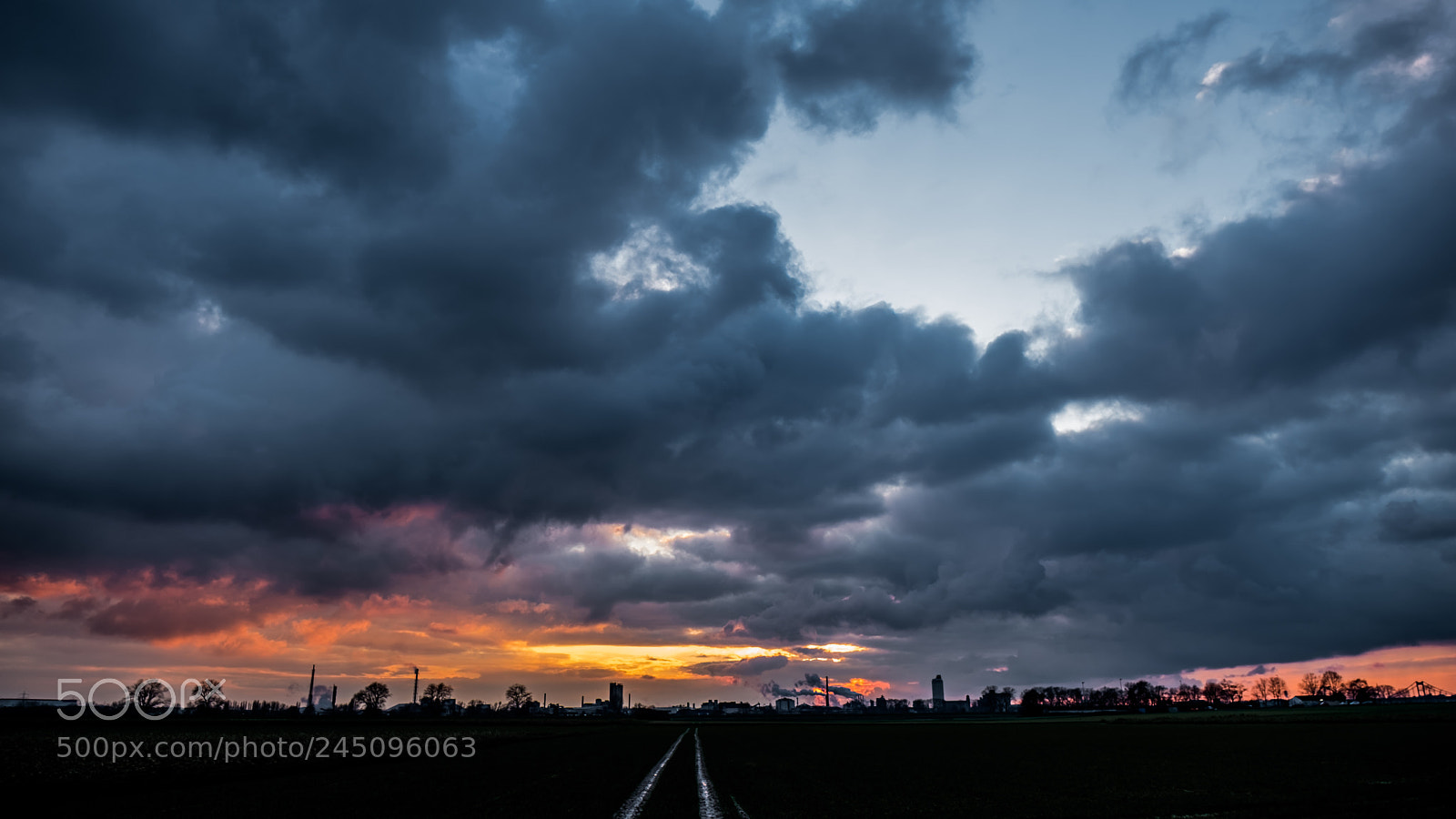 Fujifilm X-T2 sample photo. Sunset and clouds photography