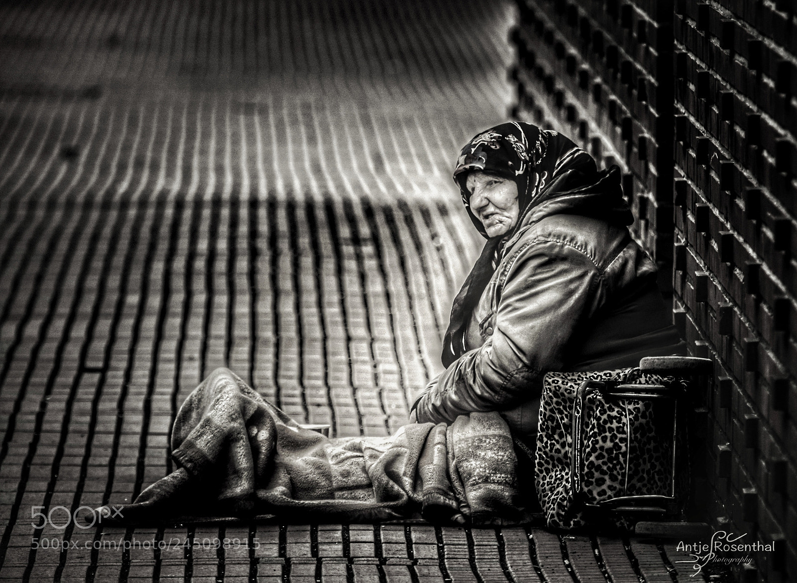 Nikon D810 sample photo. Street life portrait photography