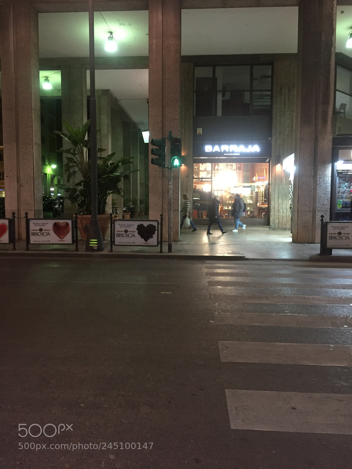 Apple iPhone 6 sample photo. Img photography