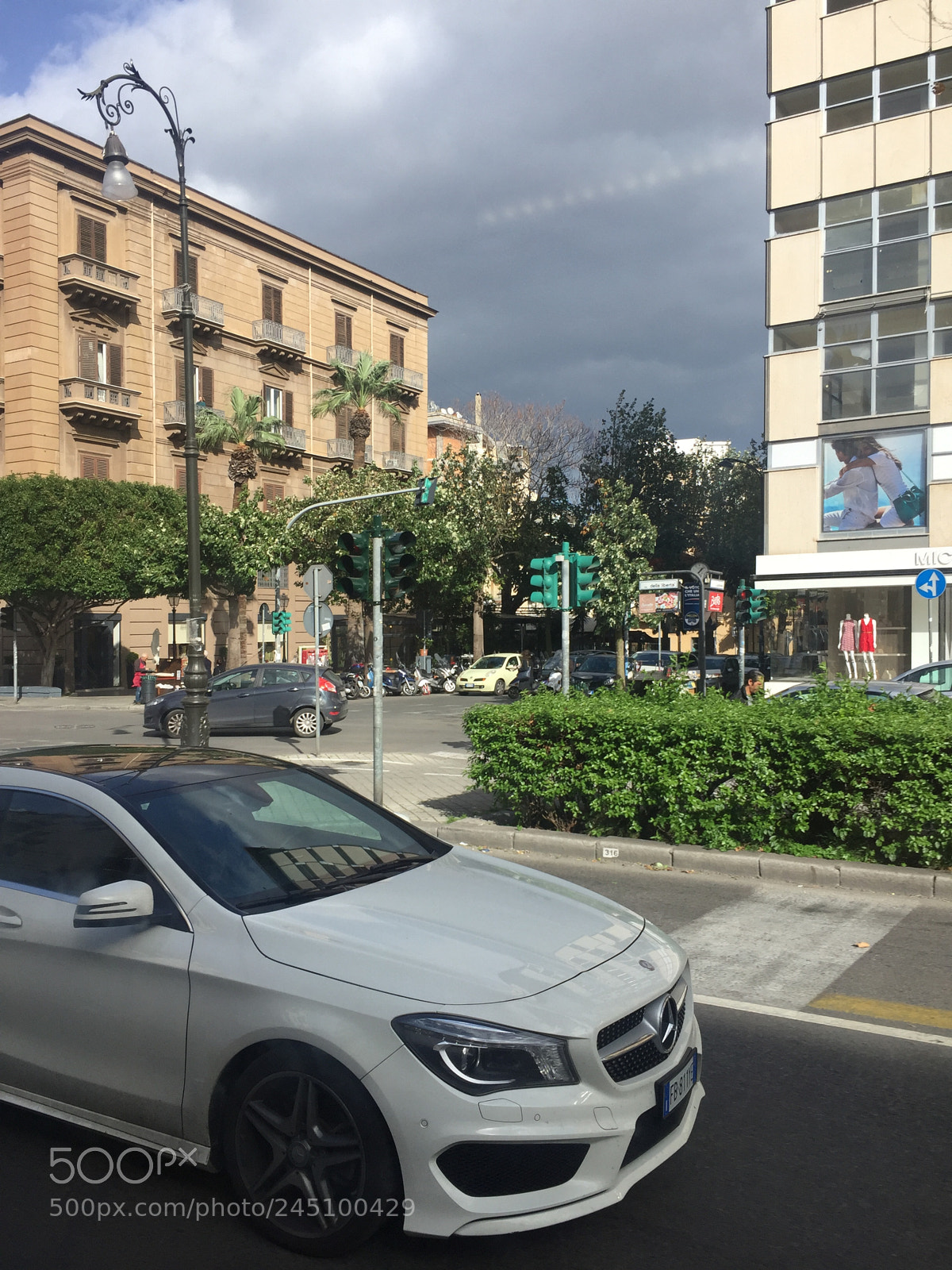 Apple iPhone 6 sample photo. Img photography
