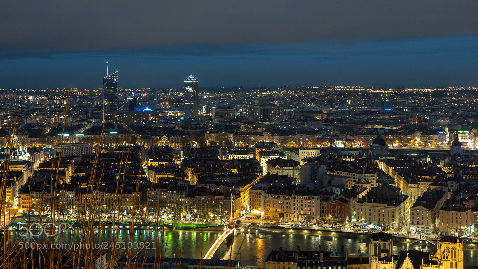 Panasonic Lumix DMC-GX85 (Lumix DMC-GX80 / Lumix DMC-GX7 Mark II) sample photo. Fourvier's view - lyon photography