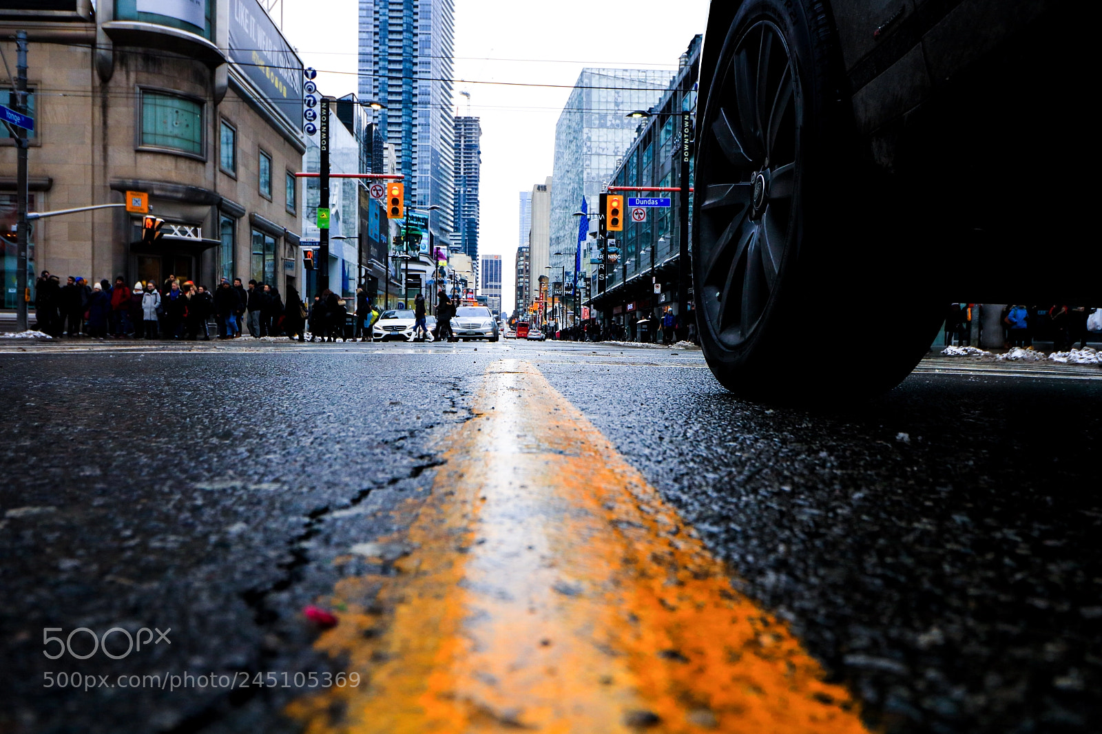 Canon EOS 750D (EOS Rebel T6i / EOS Kiss X8i) sample photo. Divided road photography
